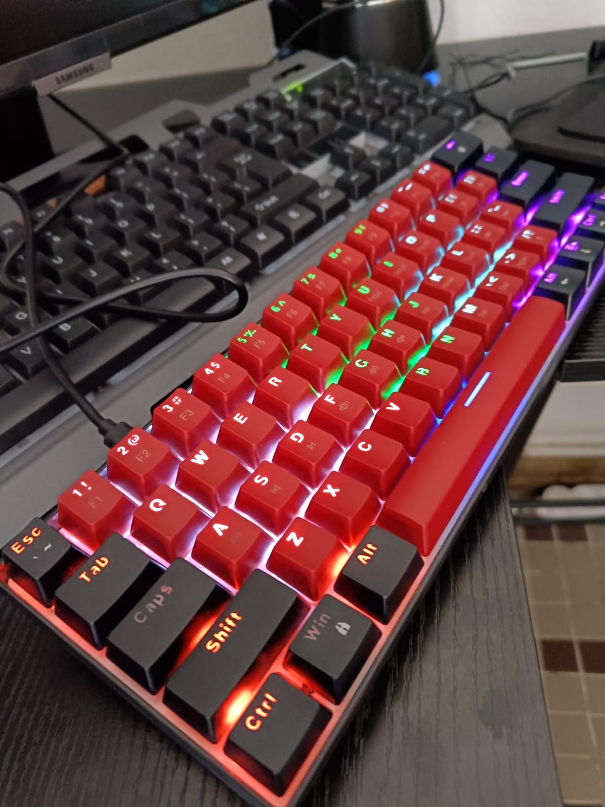 Snpurdiri 60% Wired Mechanical Keyboard (Black-Red, Red Switches), Mini Gaming Keyboard with 61 Keys for PC, Windows XP, Win 7, Win 10 customer photo 1
