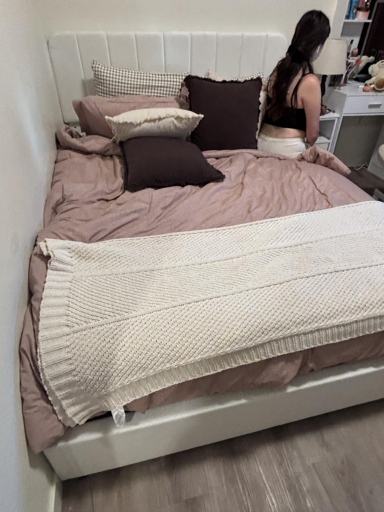 Bedsure Queen Comforter Set - Beige Soft Bedding for All Seasons, Cationic Dyed Bed Set, 3 Pieces, 1 Queen Size Comforter (90