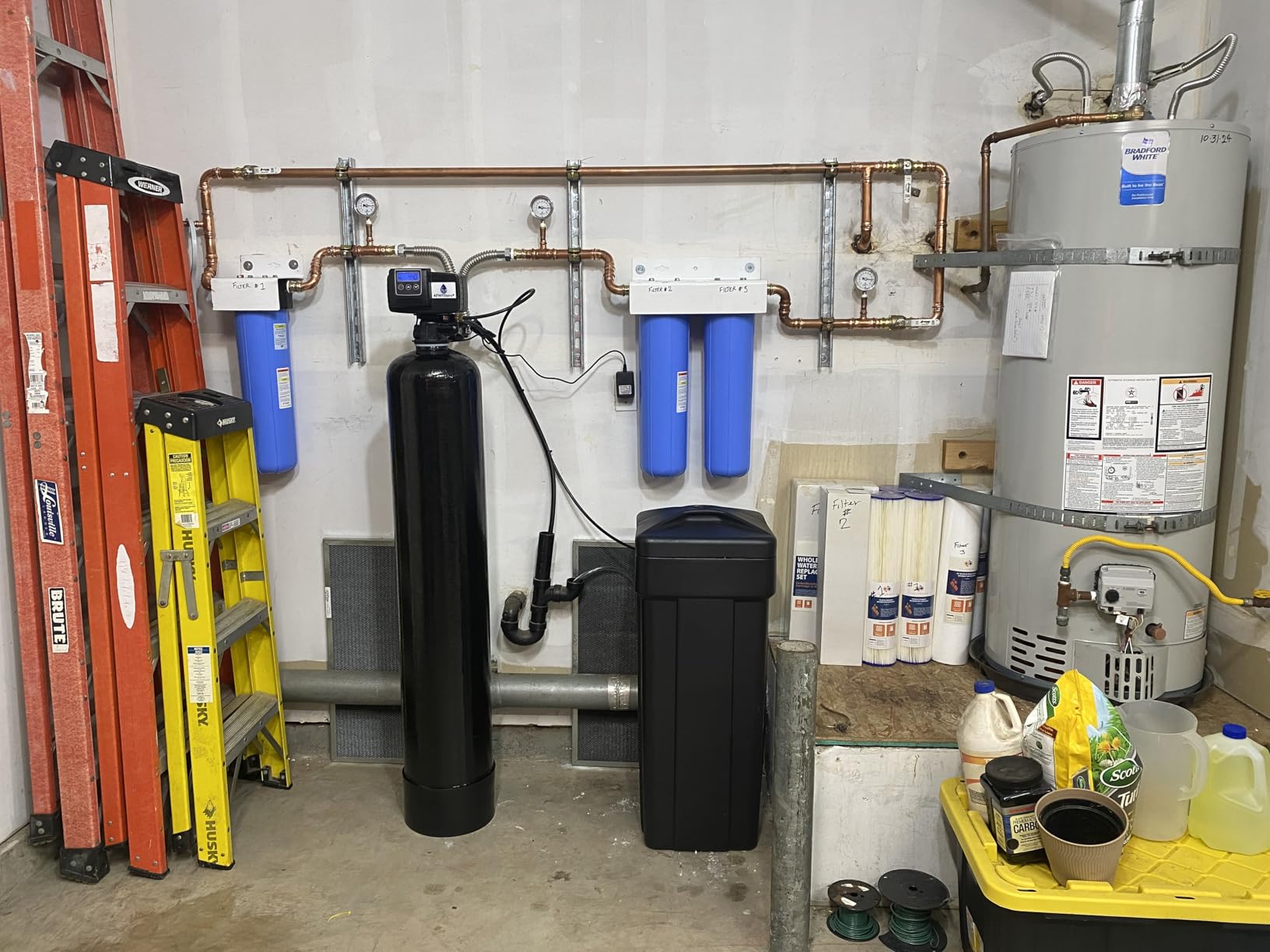 Upgraded 10% Crosslink Fleck 5600SXT Metered On Demand 48,000 Grain Water Softener Complete System with Brine Tank and 1