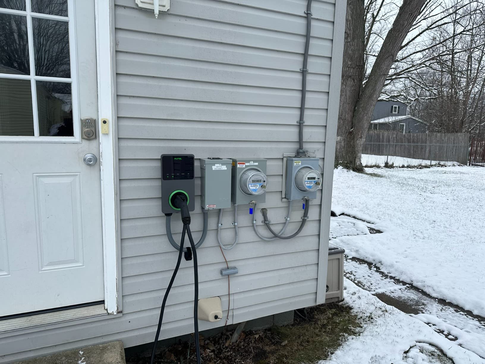 Autel 50A Level 2 EV Charger, 240V Hardwired J1772, WiFi Bluetooth, 25ft | Smart home charging with app control, WiFi and Bluetooth connectivity, 25-ft cable, and indoor or outdoor installation customer photo 2