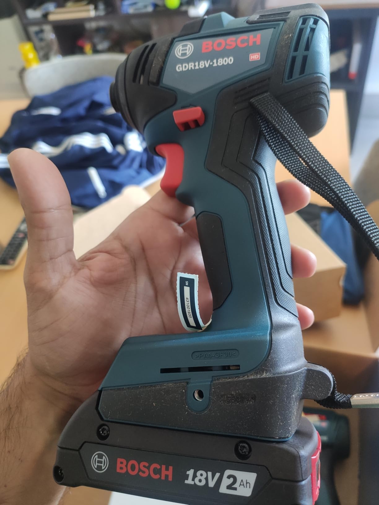 BOSCH GXL18V-27B22 Power Tool Combo Kit - 18V Brushless Compact 1/2 In. Cordless Drill Driver and 1/4 In. Hex Impact Driver customer photo 2