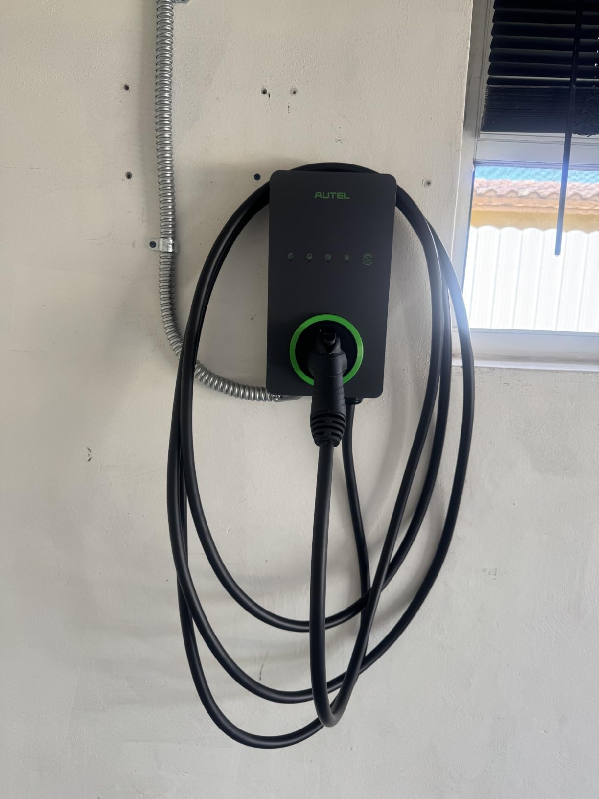 Autel Level 2 EV Charger up to 50Amp, 240V, Indoor/Outdoor Car Charging Station with J1772 Connector, Wi-Fi and Bluetooth Enabled EVSE, 25-Foot Cable, Hardwired, Dark Gray customer photo 2