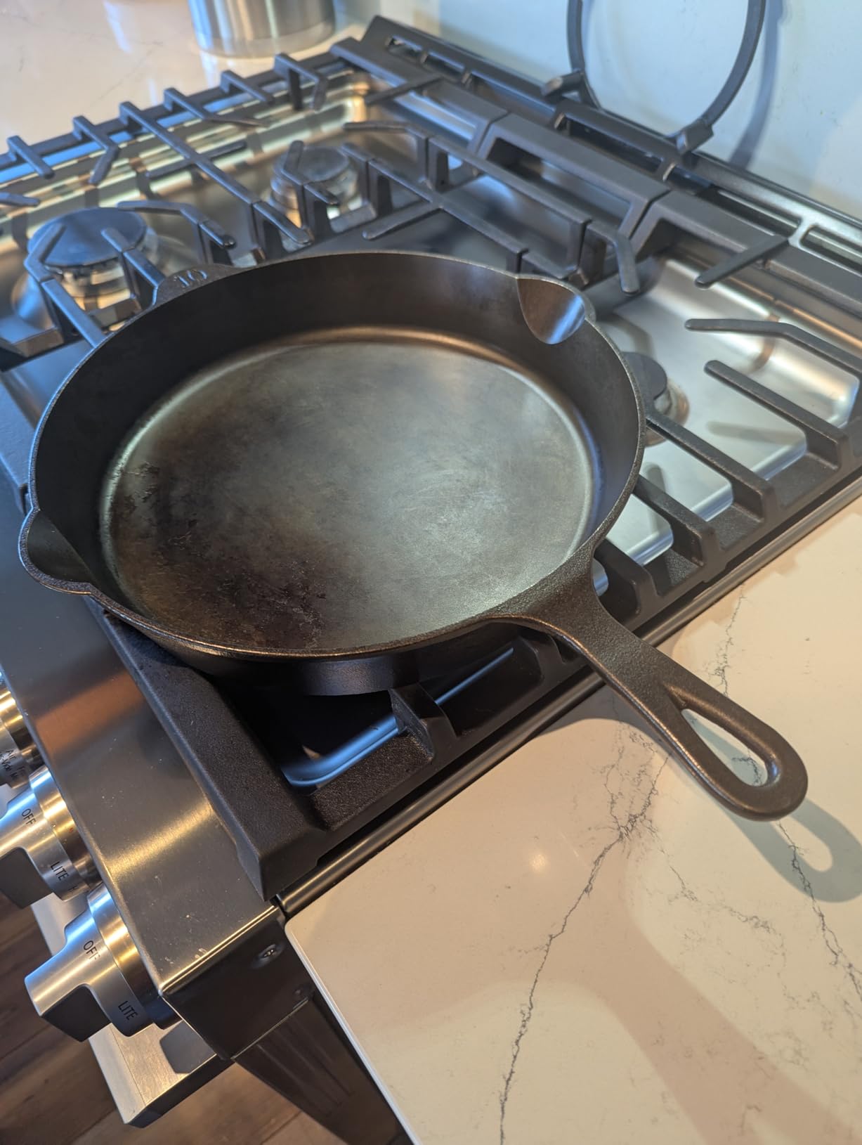 Field Company No. 10 Skillet - 11-5/8-Inch Pre-Seasoned Heirloom Pan - Made in USA customer photo 2