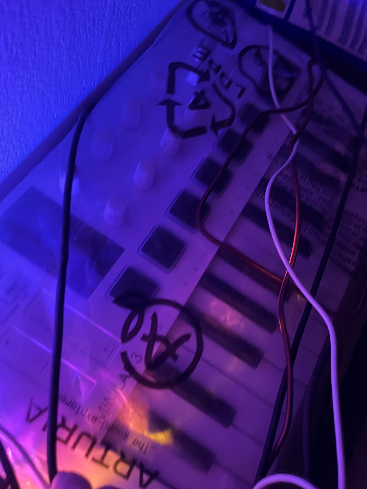 Arturia MiniLab 3 Universal MIDI Controller, White customer photo 2