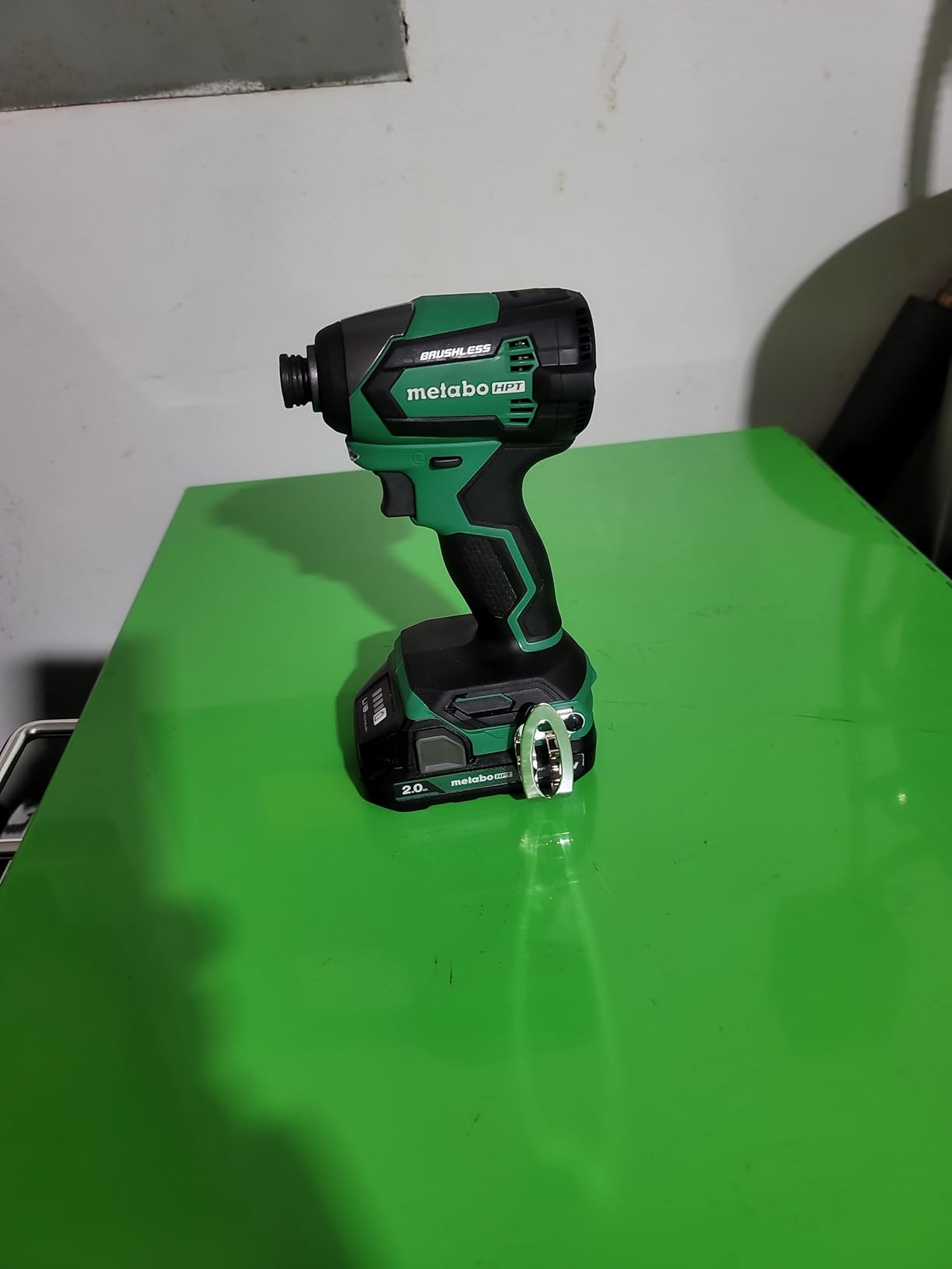 Metabo HPT 18V Cordless Brushless, Impact Driver Kit, WH18DEX | 2 Lithium-Ion Batteries Included, High Torque Output, 1/4-Inch Quick Change Chuck, Compact Lightweight customer photo 1