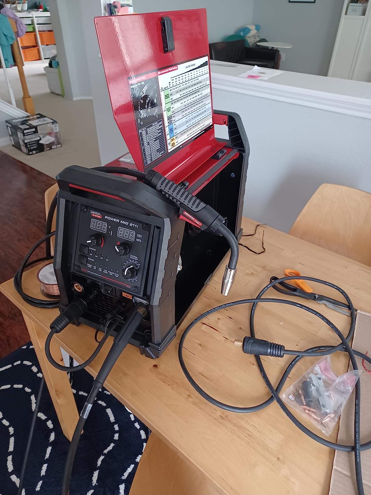 Lincoln Electric Power MIG 211i MIG Welder - Dual-Voltage 120/230 V, 20-211 A Output, Flux-Cored Ready, Portable 41 lb Machine, Model K6080-1 customer photo 2
