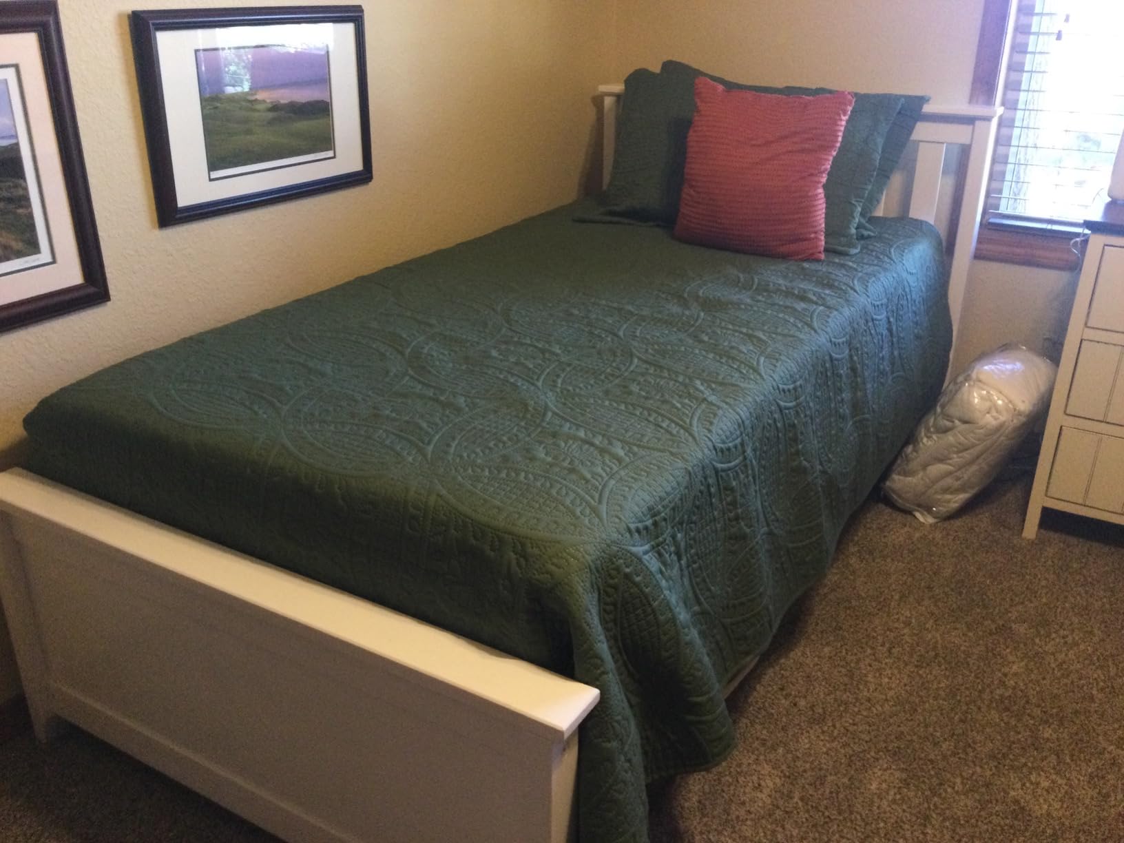 Max & Lily Twin Bed Frame with Slatted Headboard, Solid Wood Platform Bed for Kids, No Box Spring Needed, Easy Assembly, Pecan customer photo 1