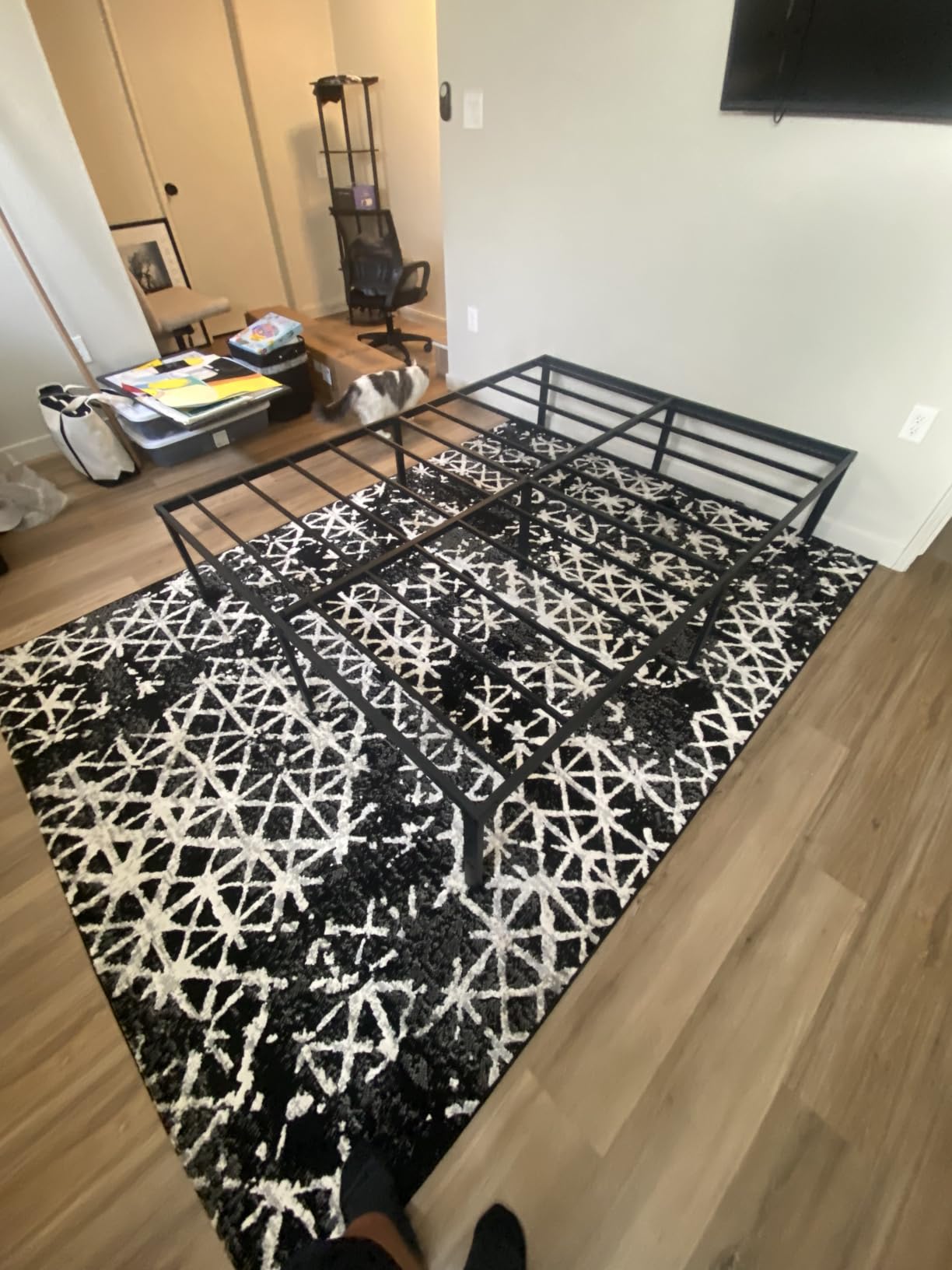 Hafenpo 18 Inch Full Bed Frame - Sturdy Metal Platform Full Size, No Box Spring Needed, Heavy Duty, Easy Assembly, Strong Bearing Capacity, Under Bed Storage, Black customer photo 2