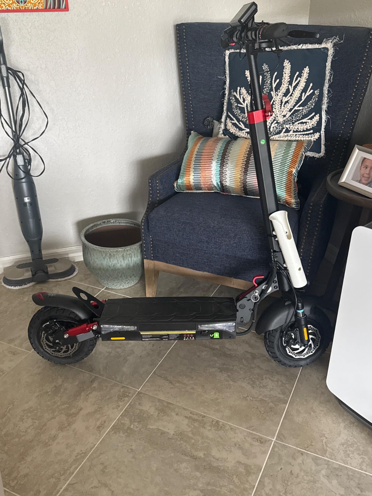 iScooter iX3/iX4 Electric Scooter, Off Road Tires, 800W Motor E-Scooter Up to 25/28 Miles Range, Top Speed 25/28 MPH, Adjustable Handlebar Height, Folding Commuting Electric Scooter for Adults customer photo 1
