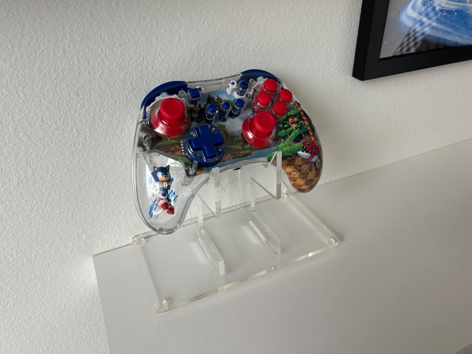 AHANDMAKER Universal Controller Holder, Transparent Acrylic Game Controller Display Stand, Detachable Gamepad Desktop Stand for Display and Organization, Monolayer customer photo 2