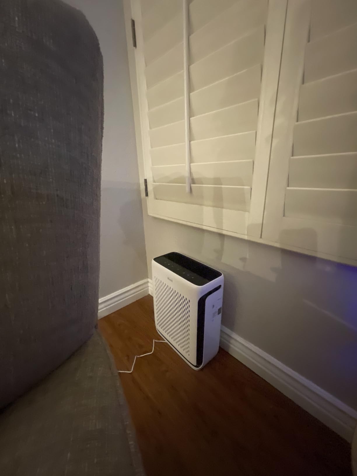 LEVOIT Air Purifier for Home Large Room Up to 1073Ft2 with Air Quality Monitor, AHAM VERIFIDE, Smart WiFi, Washable Pre-Filter, HEPA Sleep Mode for Pets, Allergies, Dust, Pollen, Vital 100S-P, White customer photo 1