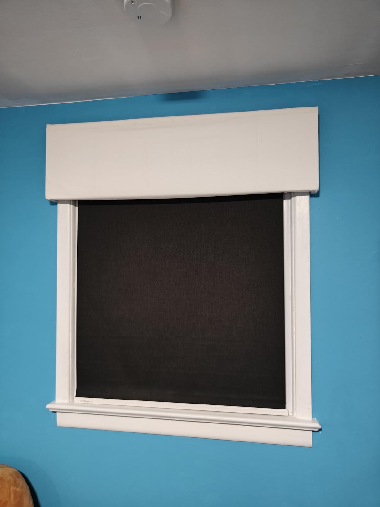 Motorized Blinds No Drill Automatic Blinds for Windows Cordless Roller Shades Electric Blinds with Remote Control Smart Blinds (White, 31 x 72) customer photo 2