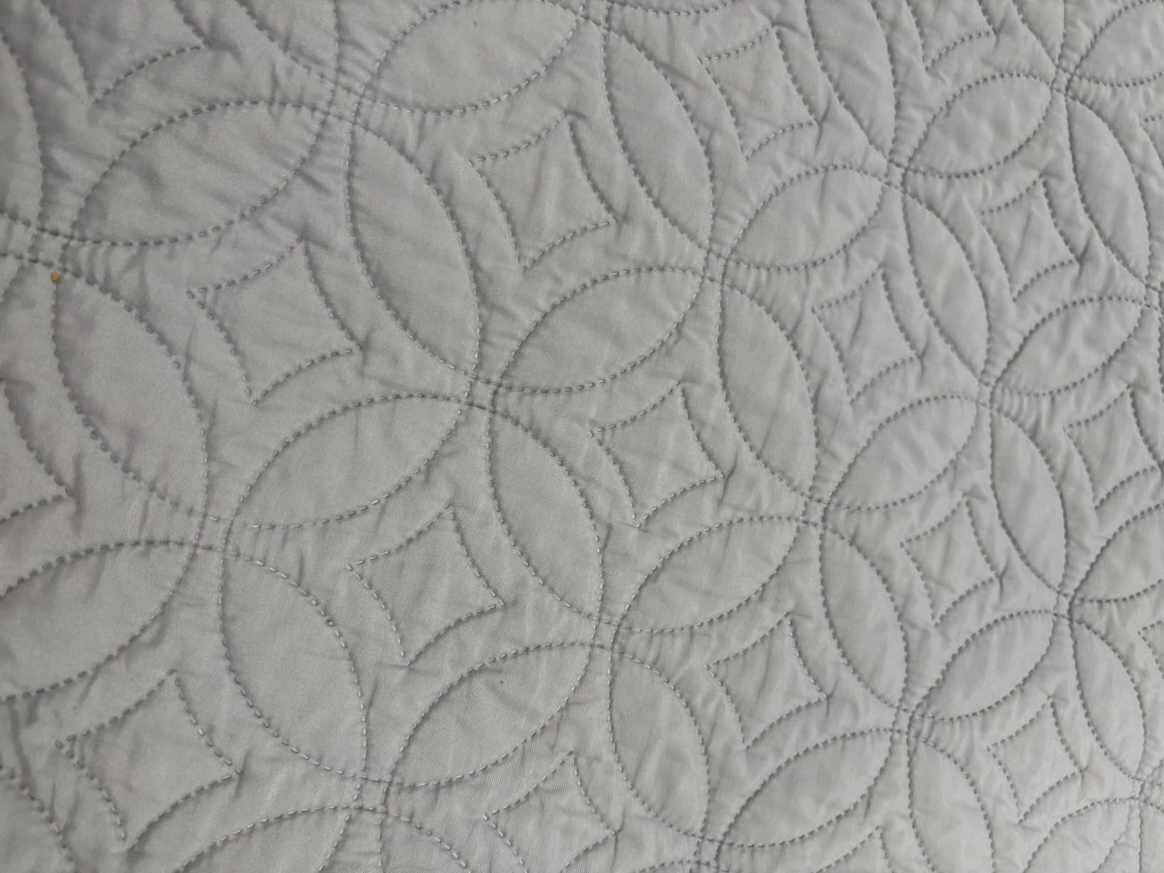 BEDLORE Waterproof Mattress Protector, Queen Size Mattress Pad Noiseless customer photo 2