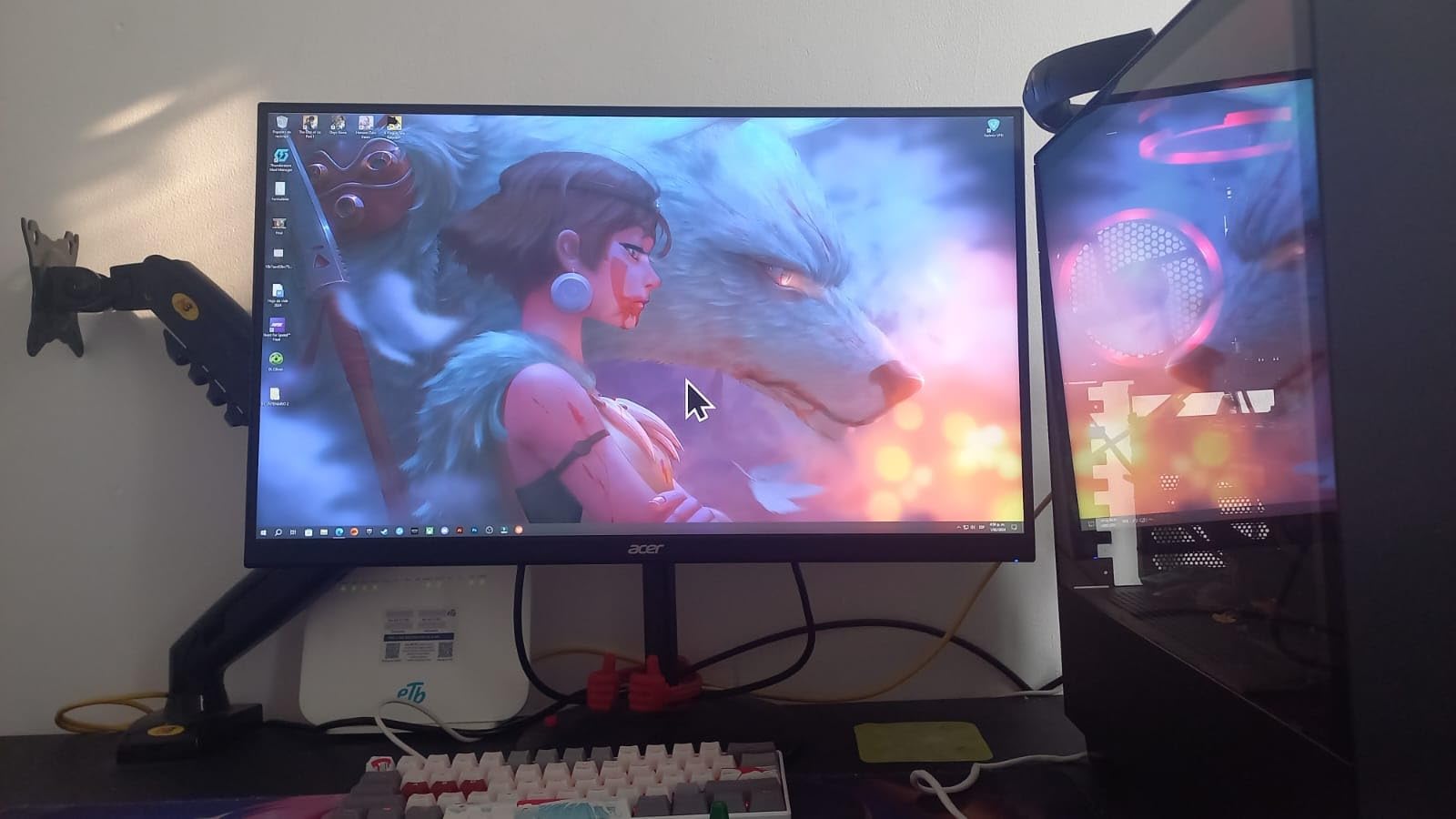 Acer Nitro 27in QHD 2560x1440 IPS 180Hz Gaming Monitor XV271U M3bmiiprx customer photo 2