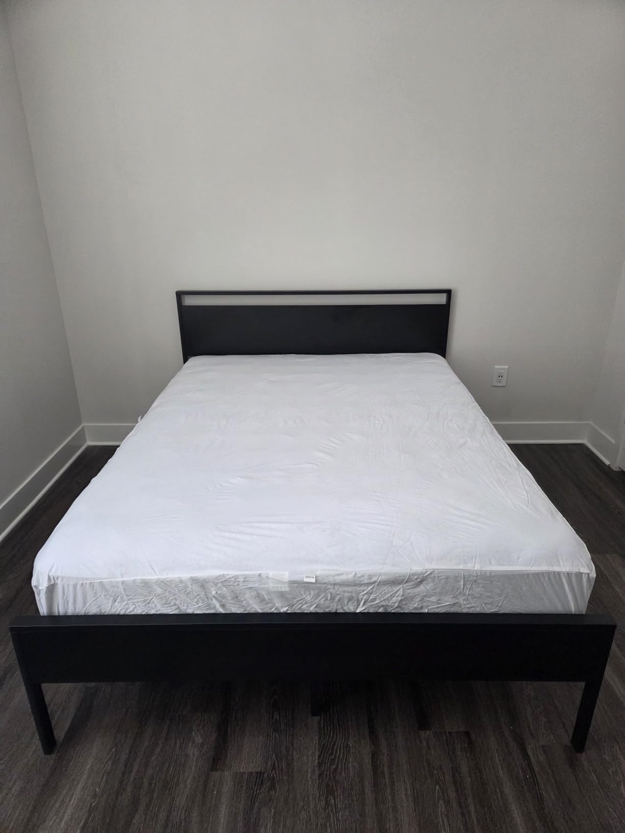 SHA CERLIN 14 Inch Queen Size Metal Platform Bed Frame with Wooden Headboard and Footboard, Mattress Foundation, No Box Spring Needed, Large Under Bed Storage, Non-Slip Without Noise, Black Oak customer photo 1