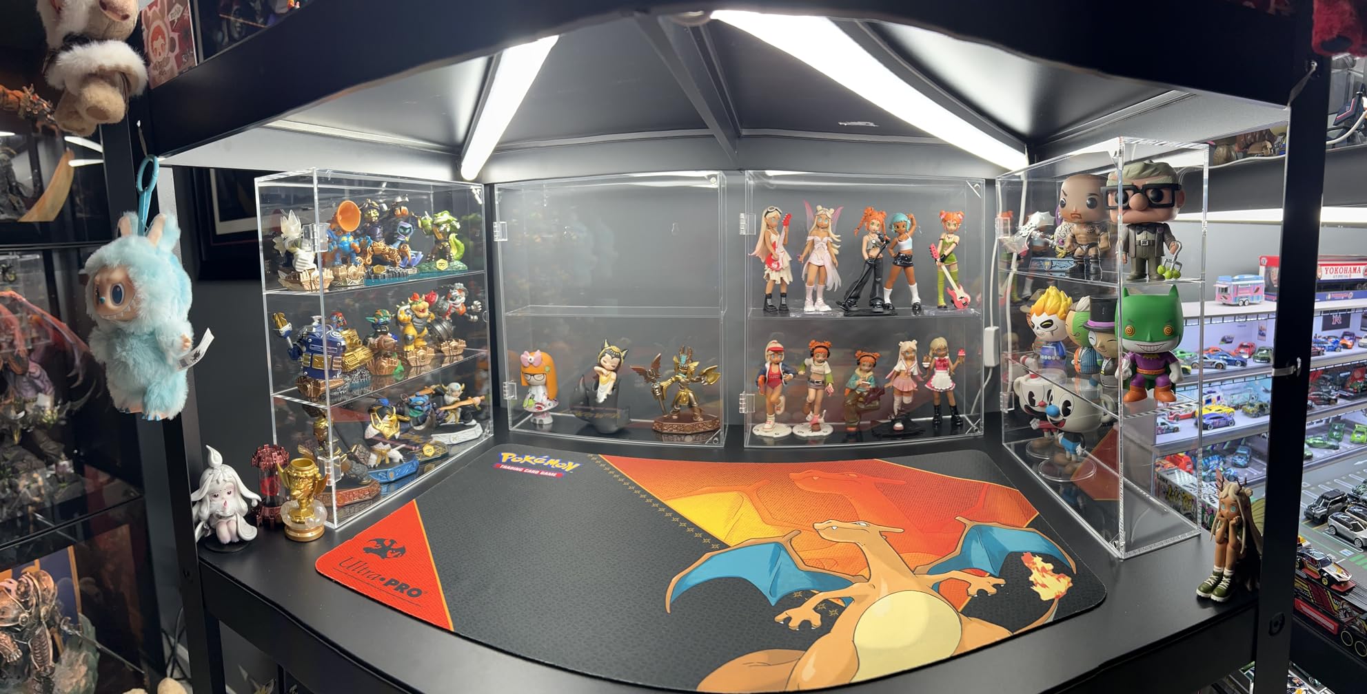 NIUBEE Acrylic Display Case for Figures, Dustproof Clear Wall Mount/Desktop | Magnetic Closure, Effortless Access, With Anti-slip Mat Ensures Stability For Popmart, Sonny Angel, Amiibo, Lego, crystals customer photo 1