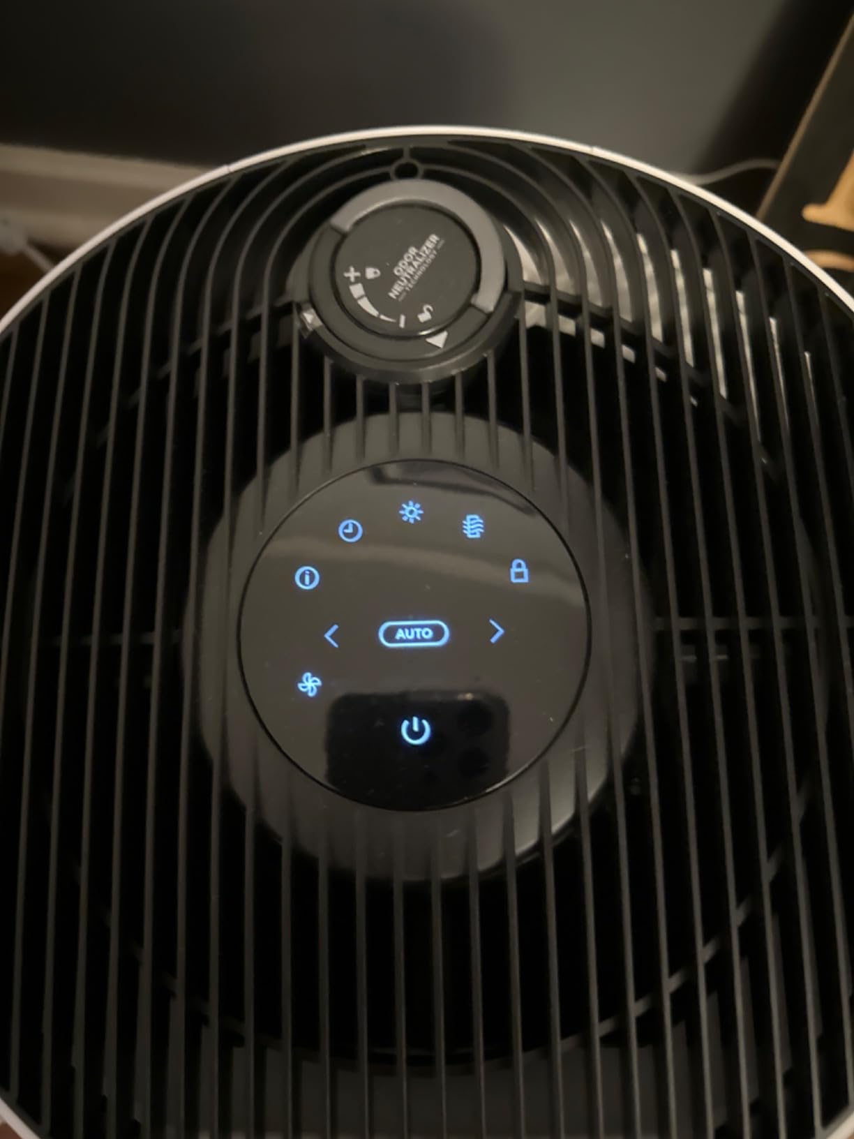 Shark Air Purifier for Home with NeverChange(5-Year) HEPA Air Filter, 1400 sq. ft. for Powerful Multi-Room Purification, Filters Smoke, Captures 99.98% of Particles & Dust, HP302, White customer photo 2
