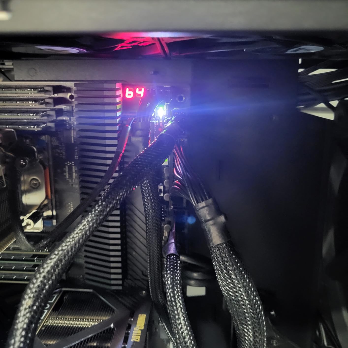 be quiet! Straight Power 12 1500W ATX 3.0 PCIe 5.0 80+ Platinum PSU | Native 12V-2x6 Cable, Silent 135mm Fan, Fully Modular Design, LLC Topology, Japanese 105°C Capacitors, 10-Year Warranty customer photo 1