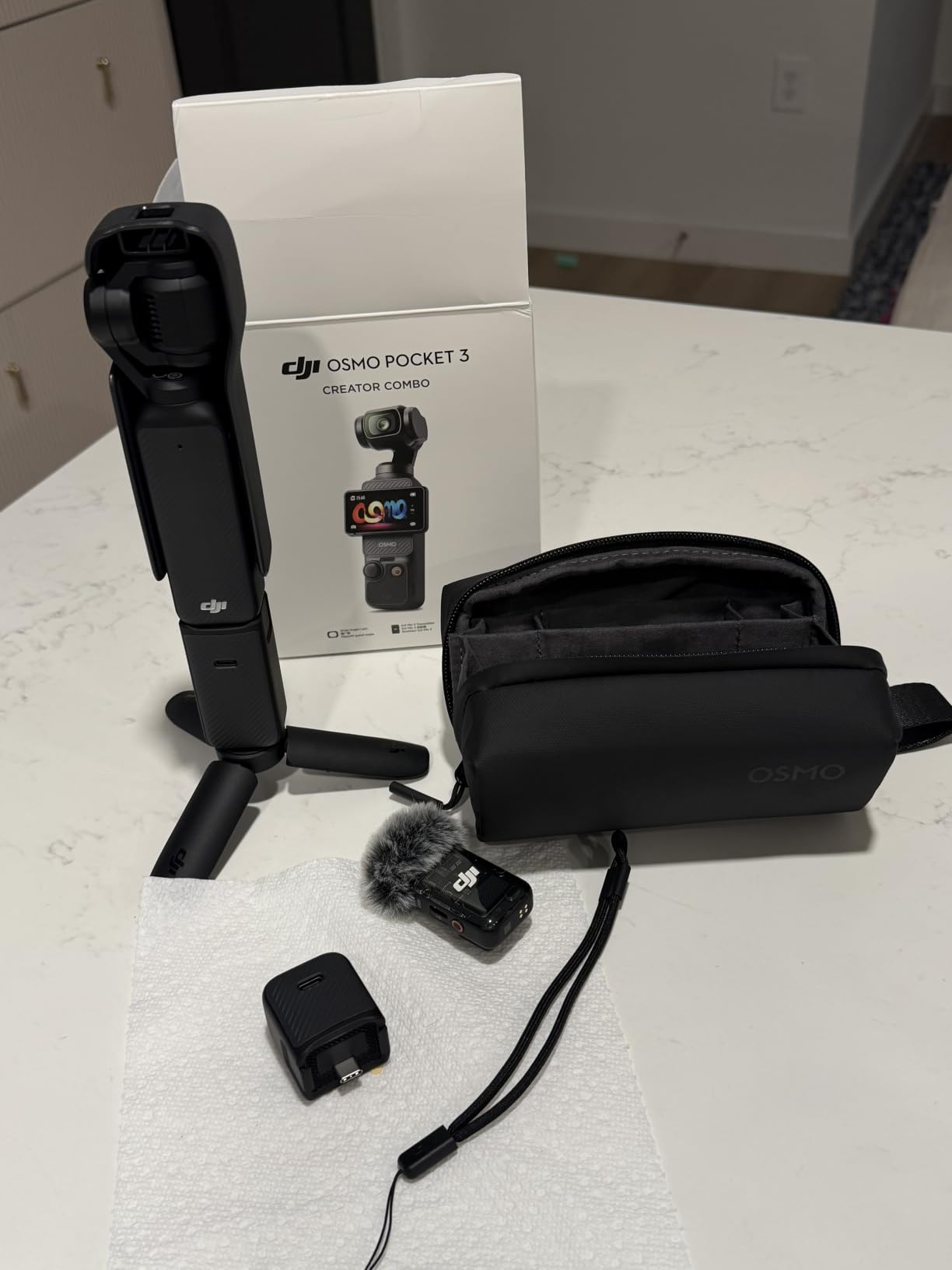 DJI Osmo Pocket 3 Creator Combo, 1