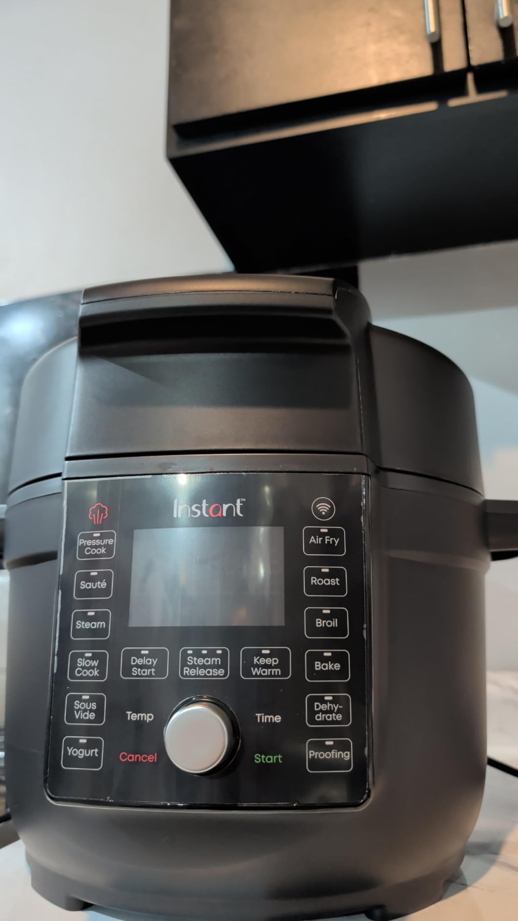 Instant Pot 6.5 Quart Duo Crisp Ultimate Lid with WIFI, 13-in-1 Air Fryer and Pressure Cooker Combo, Sauté, Slow Cook, Bake, Steam, Warm, Roast, Dehydrate, Sous Vide, & More, Includes App with Recipes customer photo 1