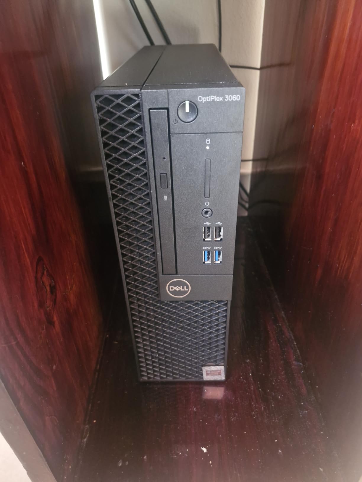 Dell Optiplex 3060 Desktop Computer | Intel i5-8500 (3.2) | 32GB DDR4 RAM | 1TB SSD Solid State | Built in WiFi | Bluetooth | Windows 11 Professional | Home or Office PC (Renewed) customer photo 2