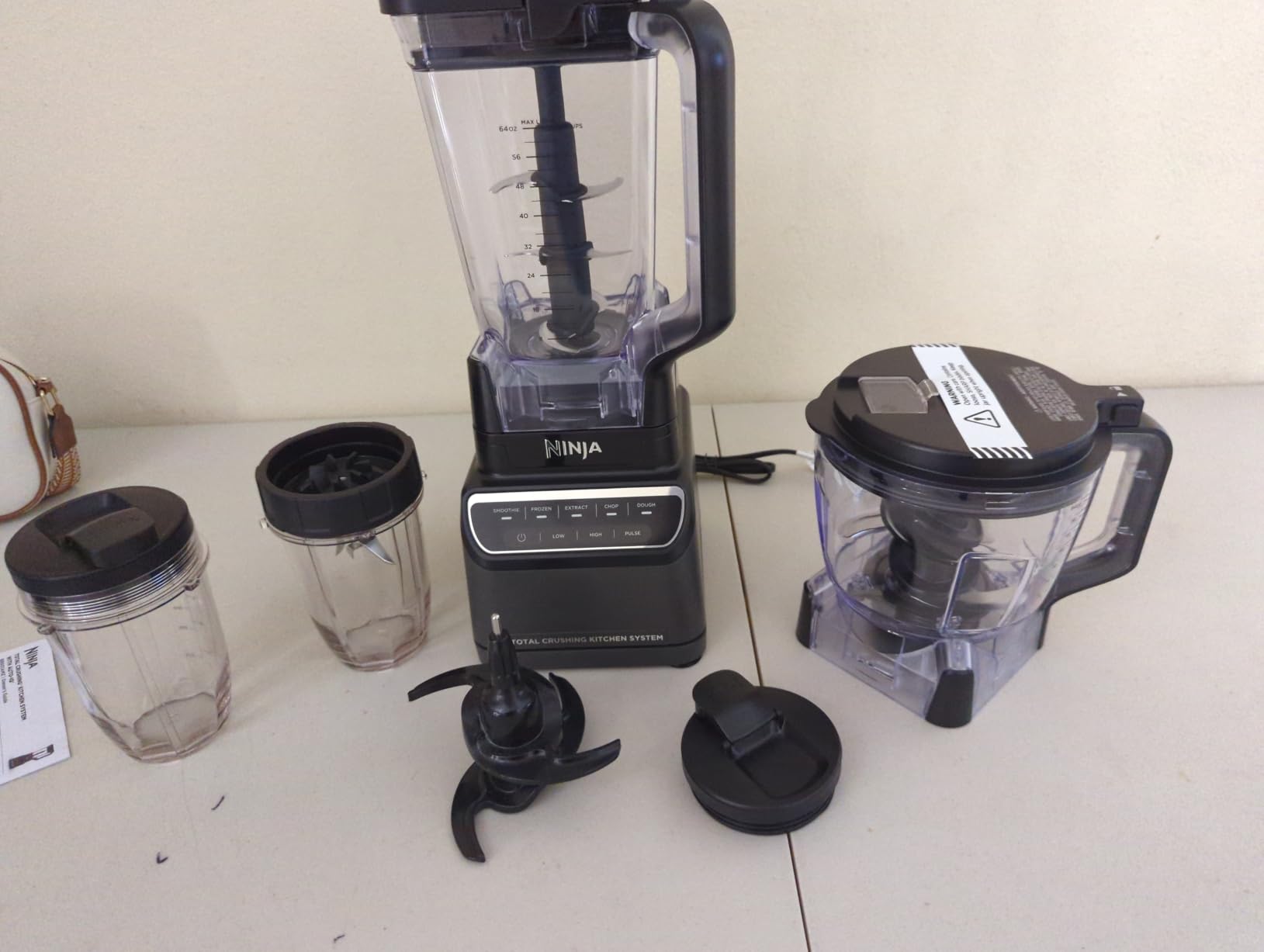 Ninja Kitchen System | All-in-One for Smoothies, Frozen Drinks, Veggie Chopper & More | With Full-Size Pitcher, 8 Cup Food Processor Bowl, (2) 18 oz. Cups, | 1200 Watt | Dark Grey | BR601AMZ customer photo 2