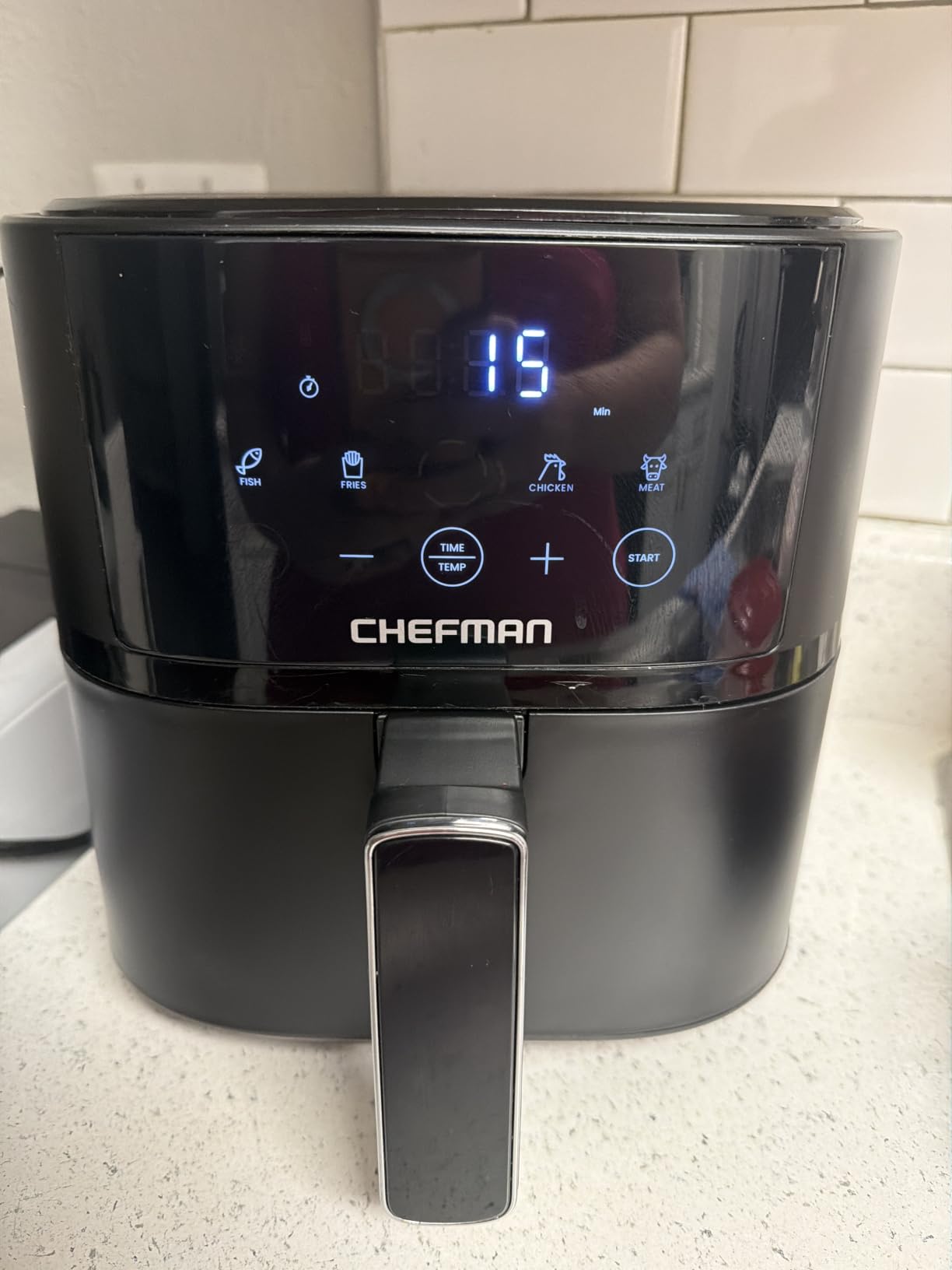 Chefman Air Fryer – 4 QT Compact Airfryer for Quick & Easy Meals in Minutes, Features Hi-Fry Technology for Extra Crisp, Touchscreen Controls with 4 Presets, Nonstick & Dishwasher Safe Basket - Black customer photo 2