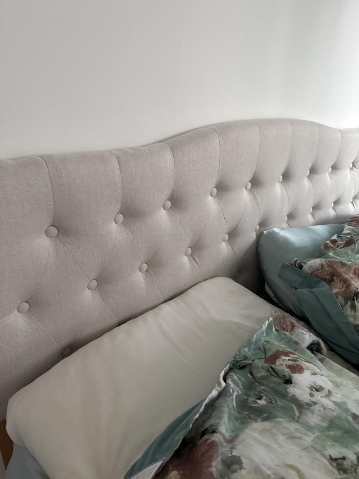 Tufted Headboard Queen Size, Solid Wood Adjustable Height Head Board, Beige | Upholstered Queen Headboard Only with Durable Solid Wood Legs, Adjustable Height 37-51 in, Fabric Button Diamond HeadBoards customer photo 2