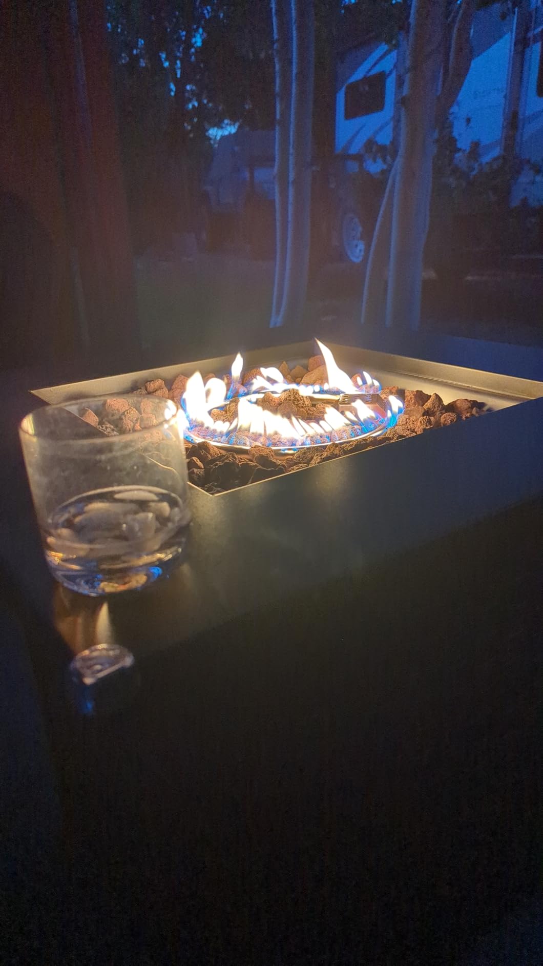 Ciays 42 Inch Gas Fire Pit Table, 60,000 BTU Propane Pits for Outside with Steel Lid and Lava Rock, 2 in 1 Firepit Table, Black customer photo 1
