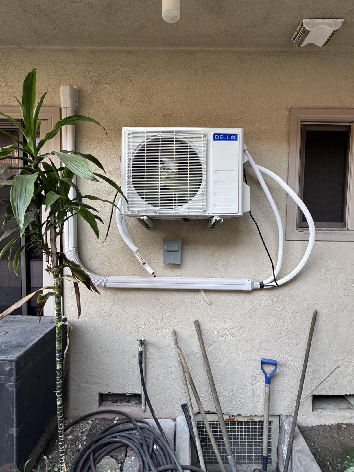 DELLA Optima Series 9,000 BTU Mini Split AC, Hyper Heat Down to -13°F, Up to 400 Sq. Ft, 24 SEER2 115V, Energy Star, WiFi & Alexa, Inverter AC with 0.75 Ton Pre-Charged Heat Pump & 16.4ft Kit customer photo 1