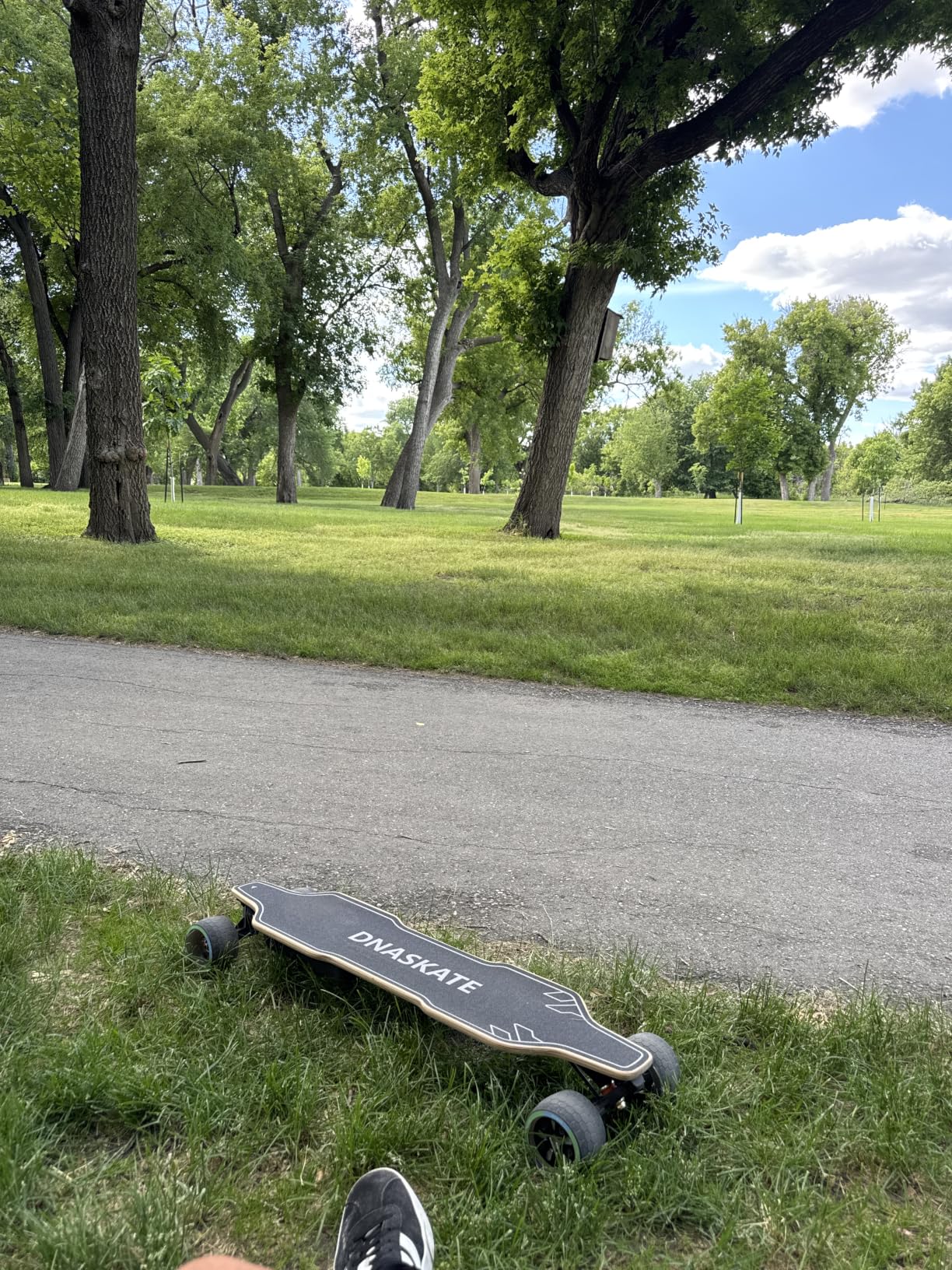 MEEPO V4/V20 Electric Skateboard with Remote, 28 Mph Top Speed, 22 Miles Range, 1200W Hub-Motor, Longboard Skateboard for Adults & Teens customer photo 2