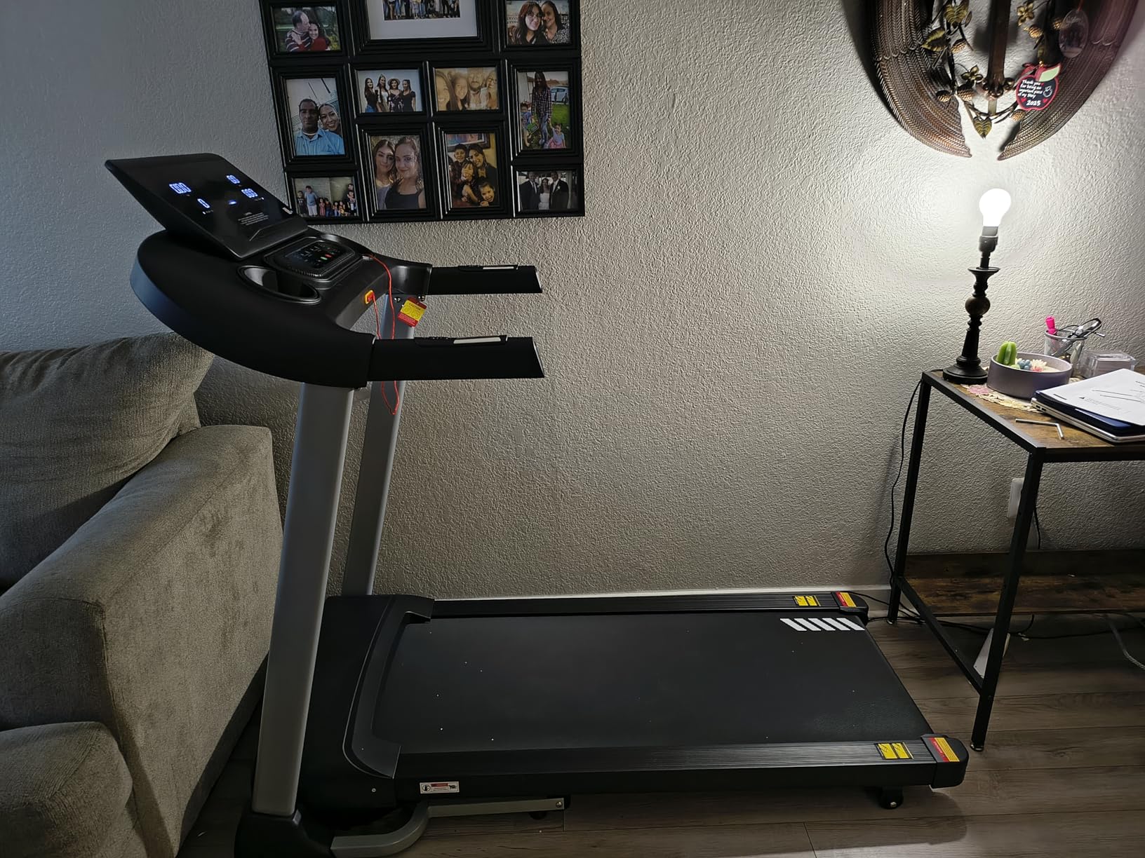 HUAGEED Treadmills for Home, 18% Auto Incline, Heavy Duty 400LBS Capacity | Quiet 3.5 HP Motor; 36 Workout Programs; Extra-Wide Running Belt; Walking & Running Exercise; Smart Bluetooth Connectivity customer photo 2