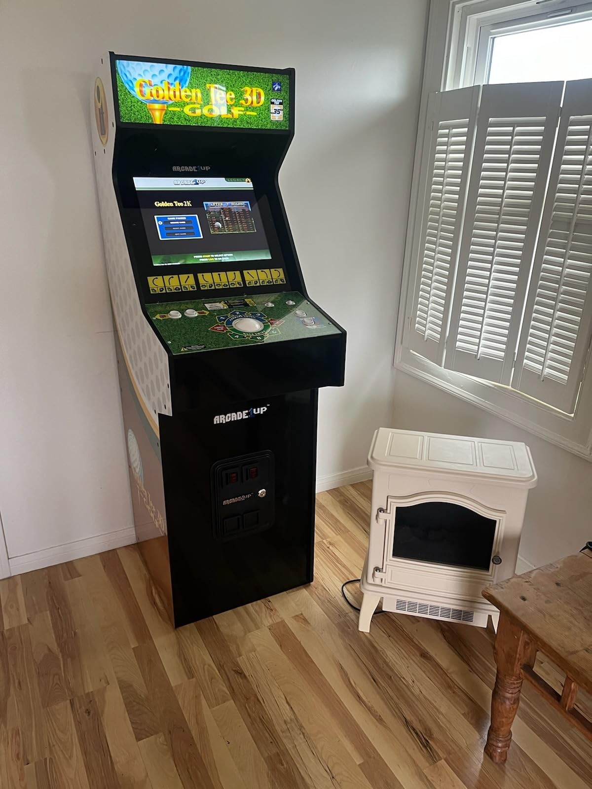 Arcade1Up Golden Tee 3D Deluxe Home Arcade, 8 Golf + Bowling Games customer photo 1
