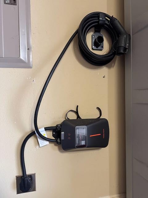 WOLFBOX Level 2 EV Charger 40amp - NEMA 14-50 EVSE with J1772 Connector - CSA Certified Wall Home EV Charger - 25FT Cable, Outdoor/Indoor, RFID Card, WiFi Enabled, 240V Electric Vehicle Charging Station customer photo 2