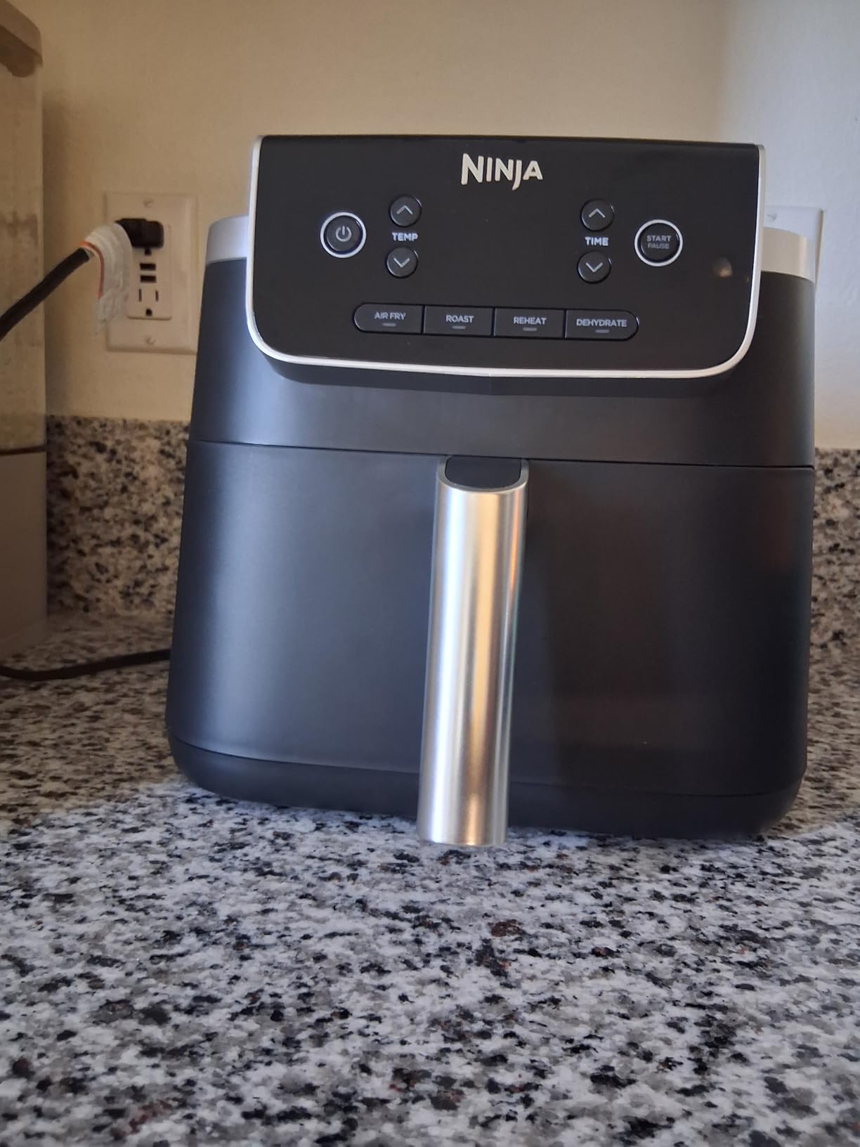 Ninja Air Fryer Pro XL, 6.5 Qt, 7-in-1, AF182AMZ customer photo 1