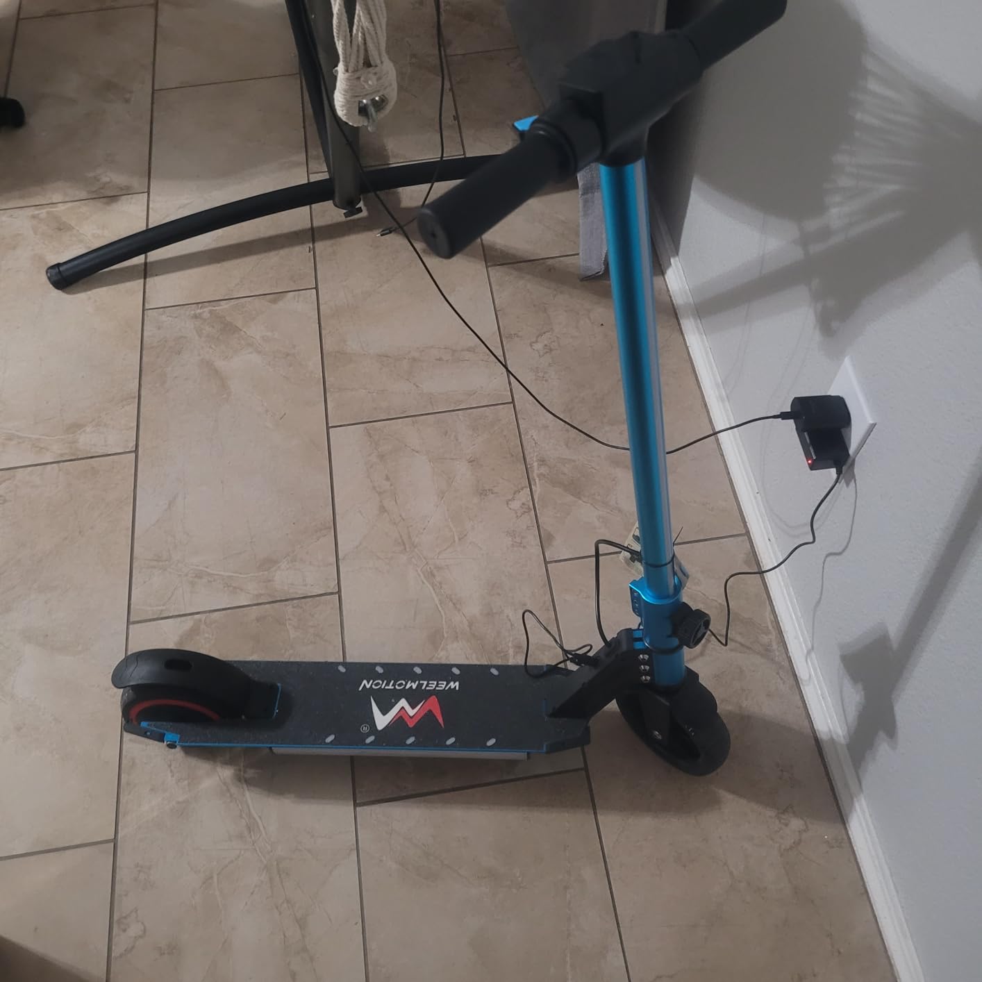 Classic Foldable Electric Scooter for Kids, Bright Front Lights, Shining Pedal Lights, LED Display, Dual Brakes 150W Motor Kids Electric Scooter, UL2272 Certified customer photo 2