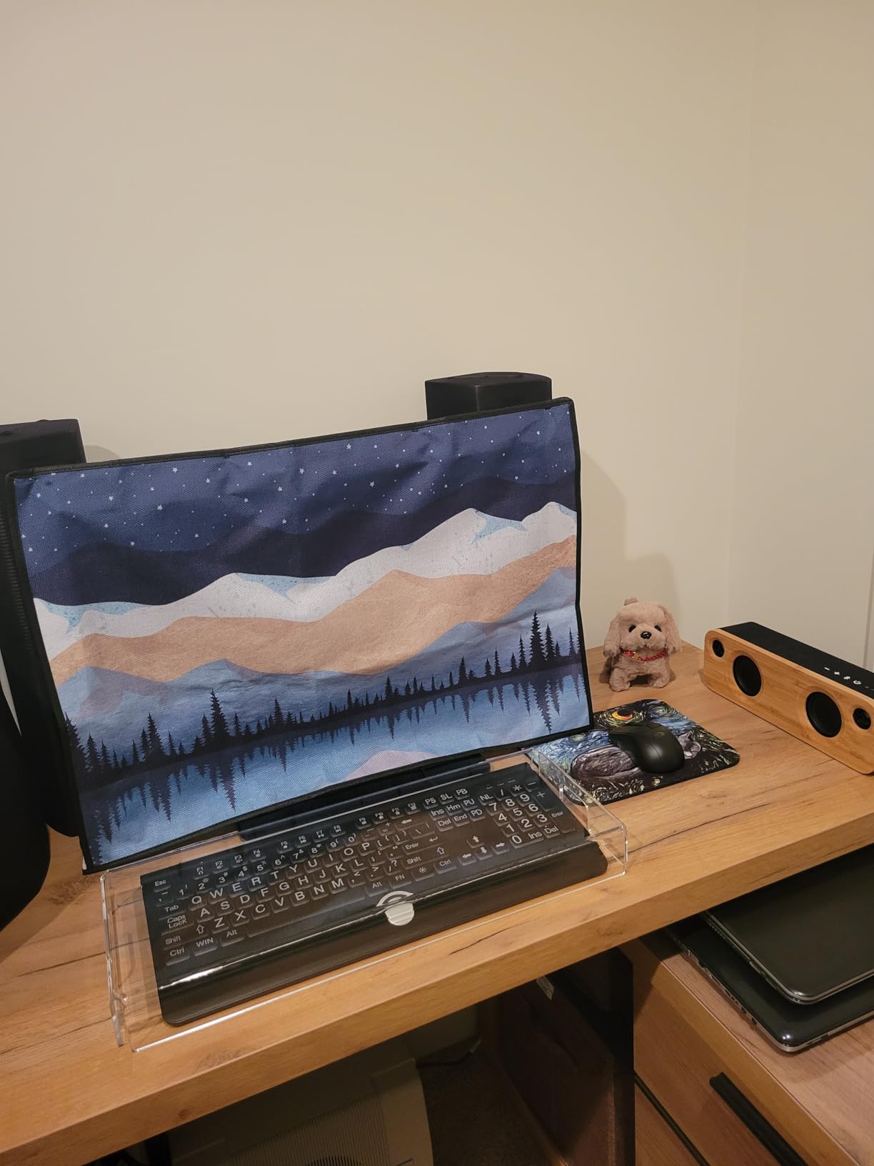 Large Print Backlit Computer Keyboard, 7-Color Backlit Keyboard with Wrist Rest, USB Plug-and-Play, Oversize Letters Keys Easy to See and Type, Wired Light Up Keyboards for Laptop, PC, Gaming customer photo 1