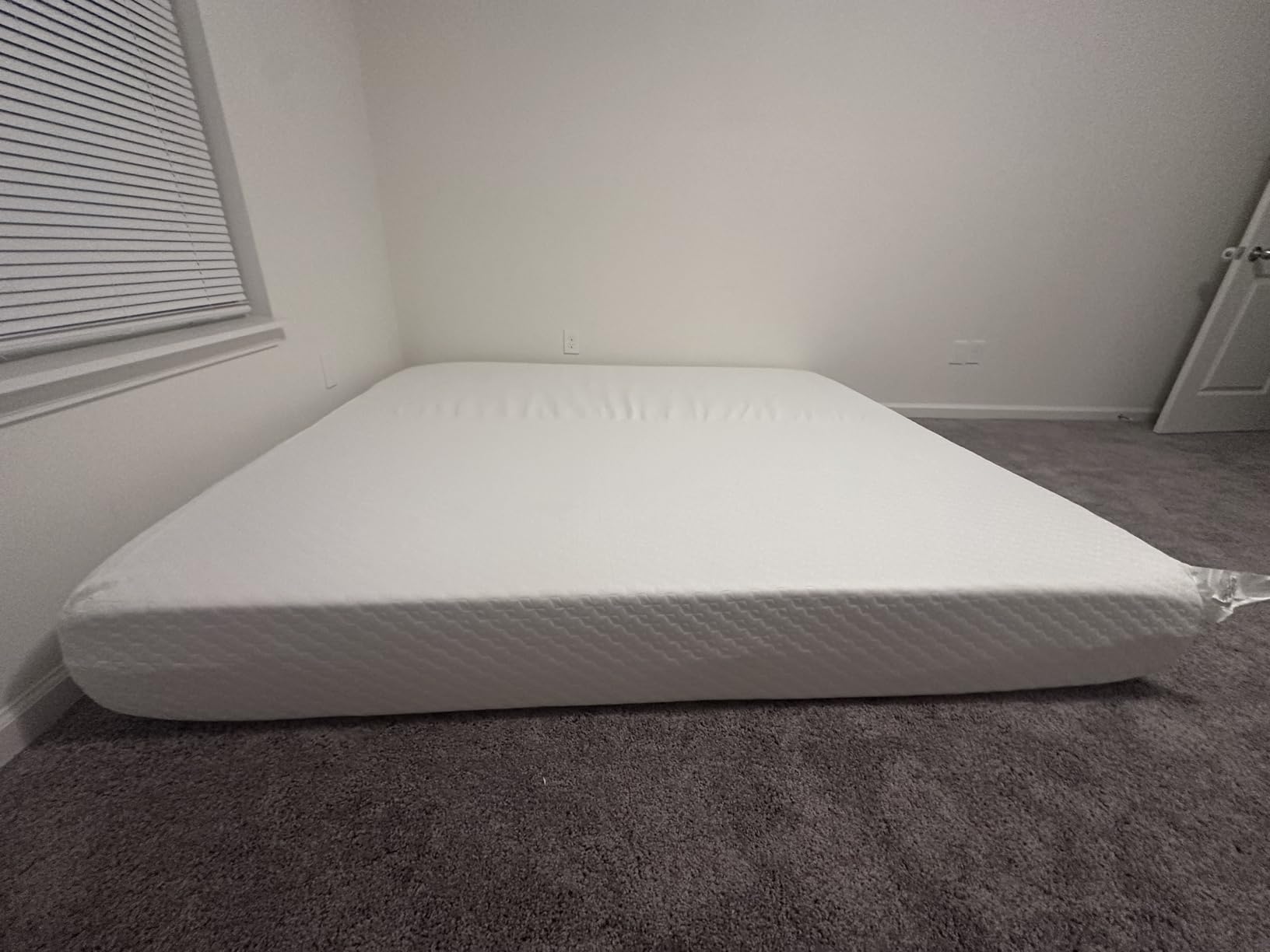 Avenco Twin Mattress 8 Inch, Medium Firm Memory Foam Mattress in a Box | Pressure Relief, Refresh Sleep, Breathable Fabric, Skin Friendly, Compressed in a Box, CertiPUR-US, Foam Colchones customer photo 1