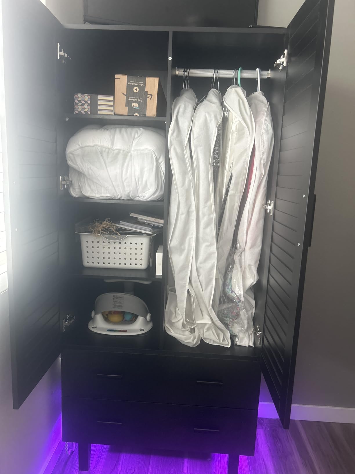 jiteentarou 4 Door Armoire Wardrobe Closet Cabinet with Drawers and LED Lights, Multi-Tier Shelves, Hanging Rod & 4 Louver Doors, Large Capacity Storage Wardrobe Armoire for Bedroom (4 Doors White) customer photo 1