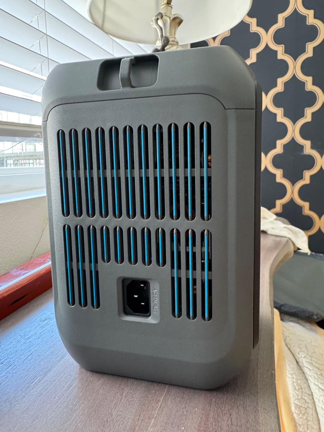 Anker Portable Power Station SOLIX C300, 288Wh LiFePO4 Backup Battery, 300W Solar Generator, 140W Two-Way Fast Charging, for Camping, Hunting, Travel, Blackout & Emergencies (Solar Panel Optional) customer photo 2
