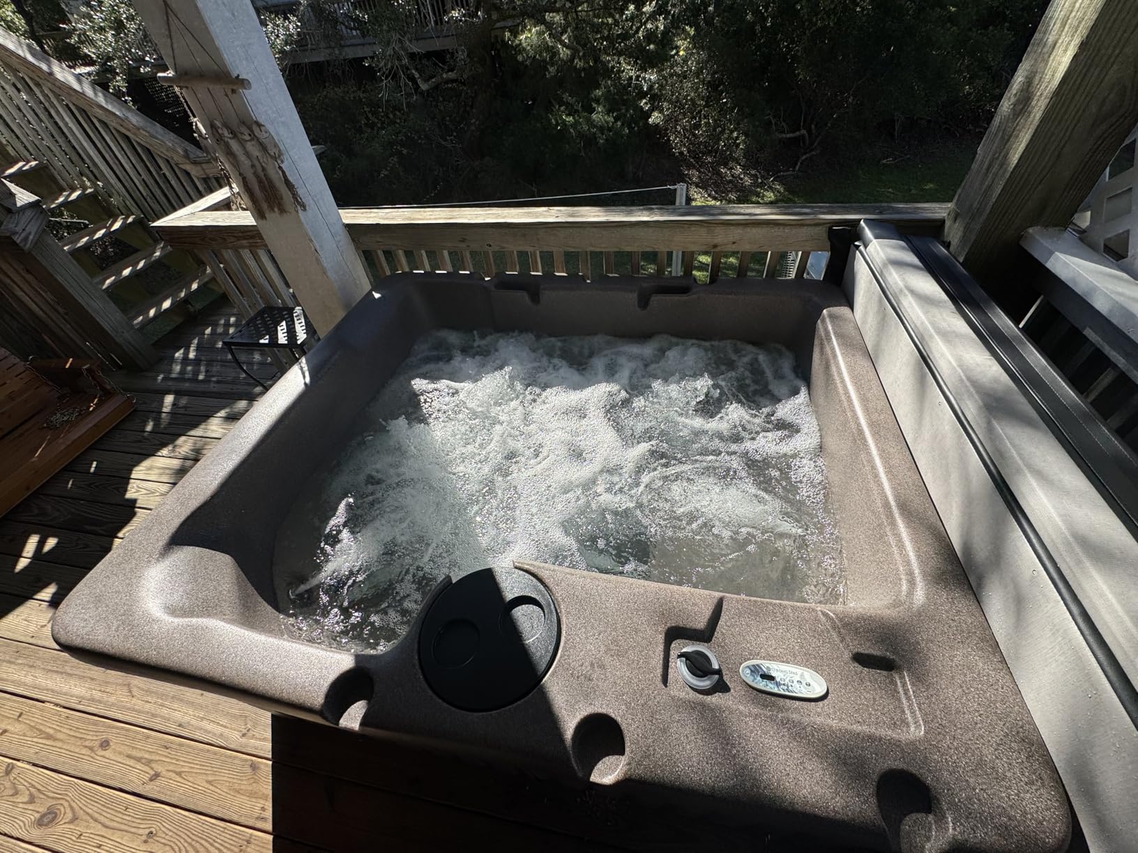 Aqualife Current Outdoor Hot Tub, Free Extras, Fits 4-Adults, Plug and Play Spa, Free Cover Included customer photo 2