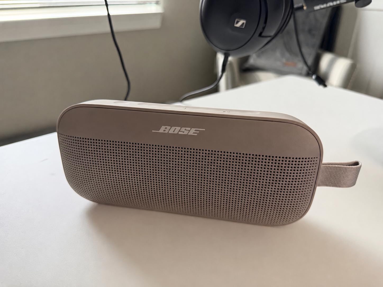 Bose SoundLink Flex Bluetooth Speaker (2nd Gen) - Portable Outdoor Speaker with Hi-Fi Audio, Waterproof and Dustproof, USB-C, Up to 12 Hours Battery Life customer photo 2