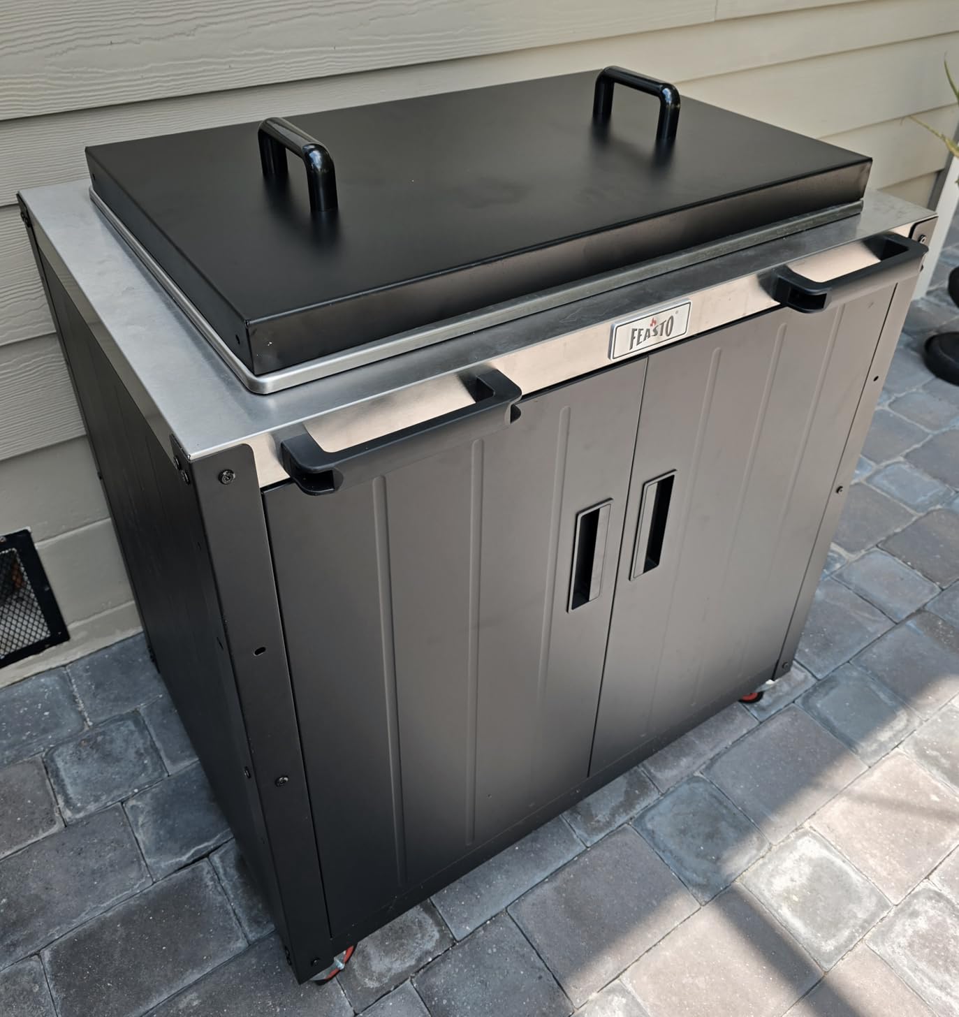 Feasto Outdoor Kitchen Island with Propane Gas Stove and Storage Cabinet, 35-Inch Outdoor Cooking Station with 304 Stainless Steel Top & Lockable Wheels for Backyard Patio, Black & Silver customer photo 2