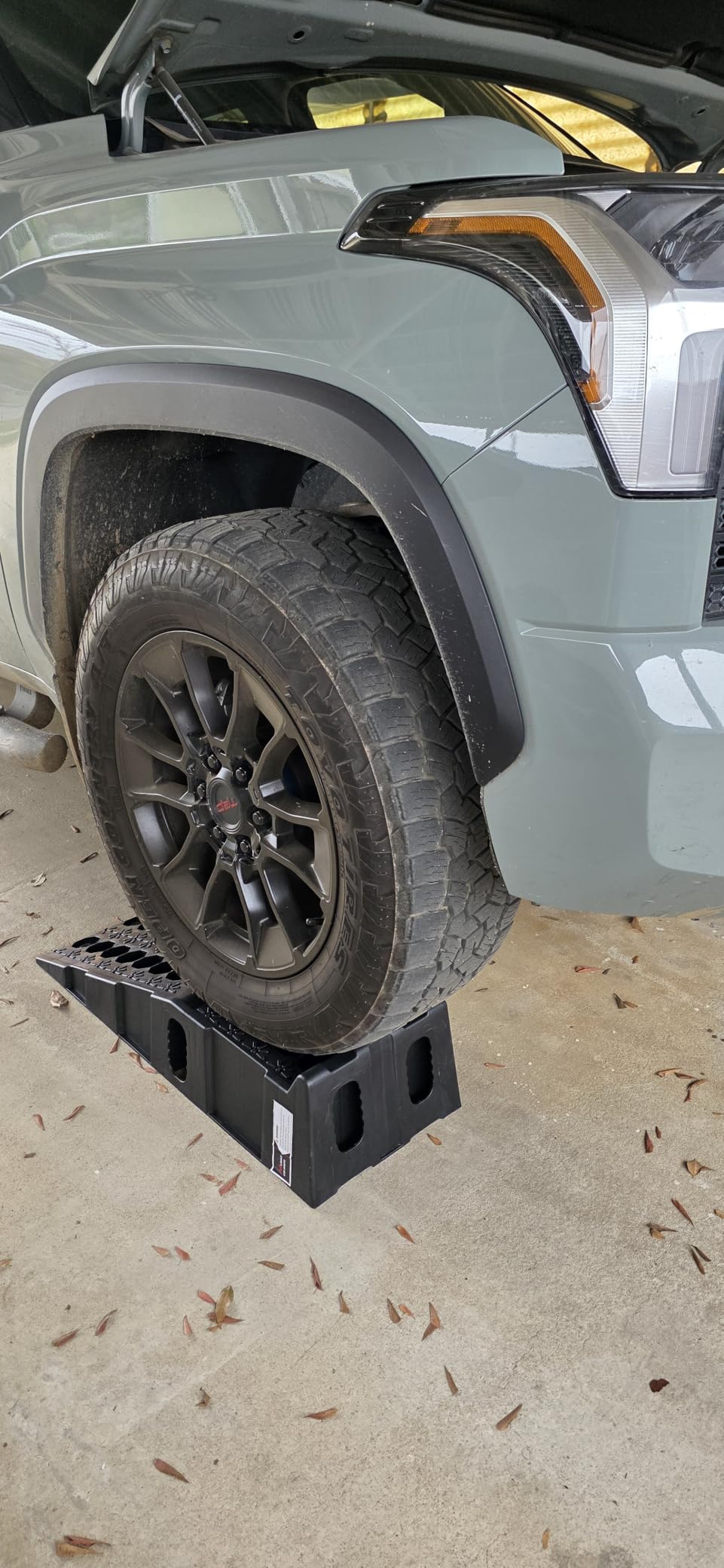 Nilight Car Ramps, 6.7 Inch Lift Vehicle Service Ramp | 13,000lb. GVW Capacity Per Pair, Heavy Duty, Stackable Design Saves Space, Ideal for Home Garage Maintenance customer photo 2
