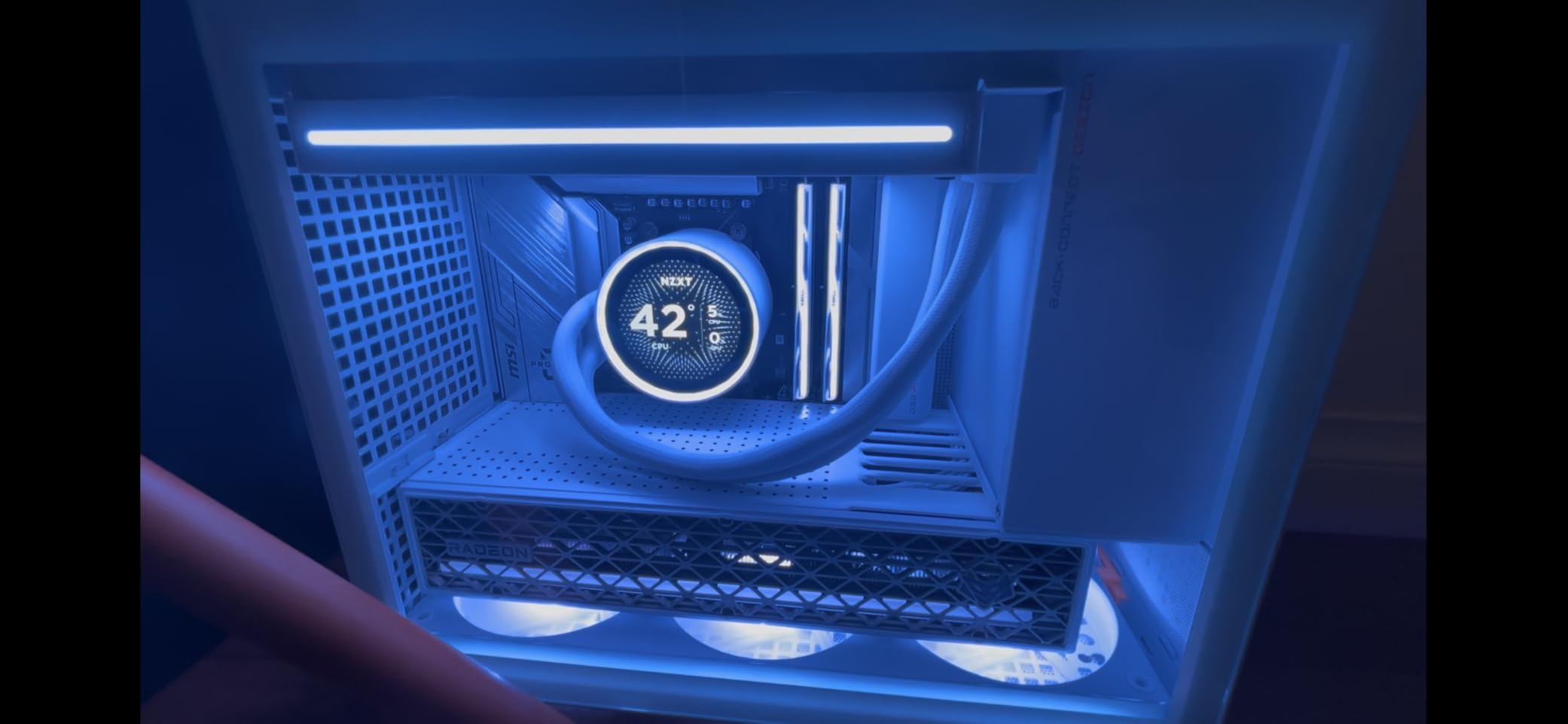 NZXT Kraken Elite 360 RGB - 360mm AIO CPU Cooler, LCD - White customer photo 1