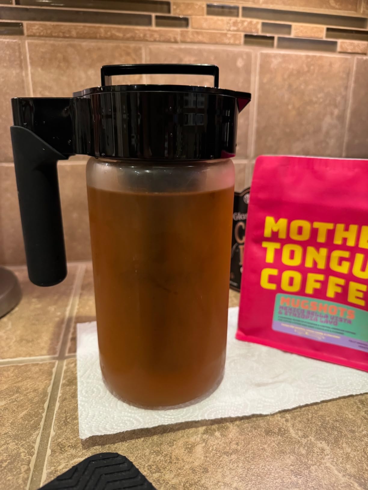 Takeya Glass Cold Brew Coffee Maker for Iced Coffee, Airtight Pitcher, Premium Quality, 1 Quart, Black Lid and Handle customer photo 2