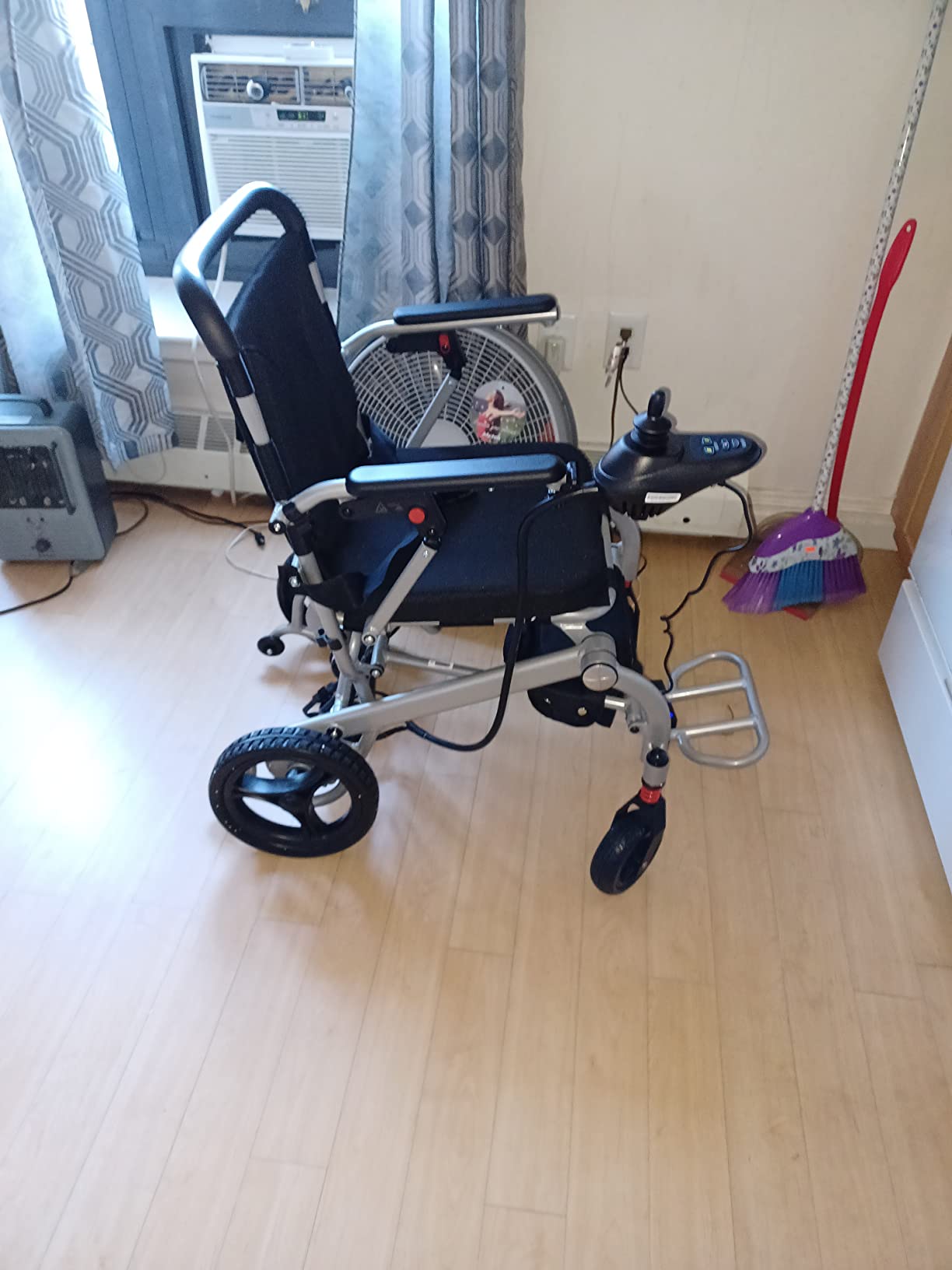 Rubicon DX01 All-Terrain Foldable Electric Wheelchair - 500W Motor, 12 mi Range, 300 lbs Capacity. Durable, Powerful. Silla de Ruedas Electrica para Adultos, Supports up to 300 lbs. (Model3) customer photo 1