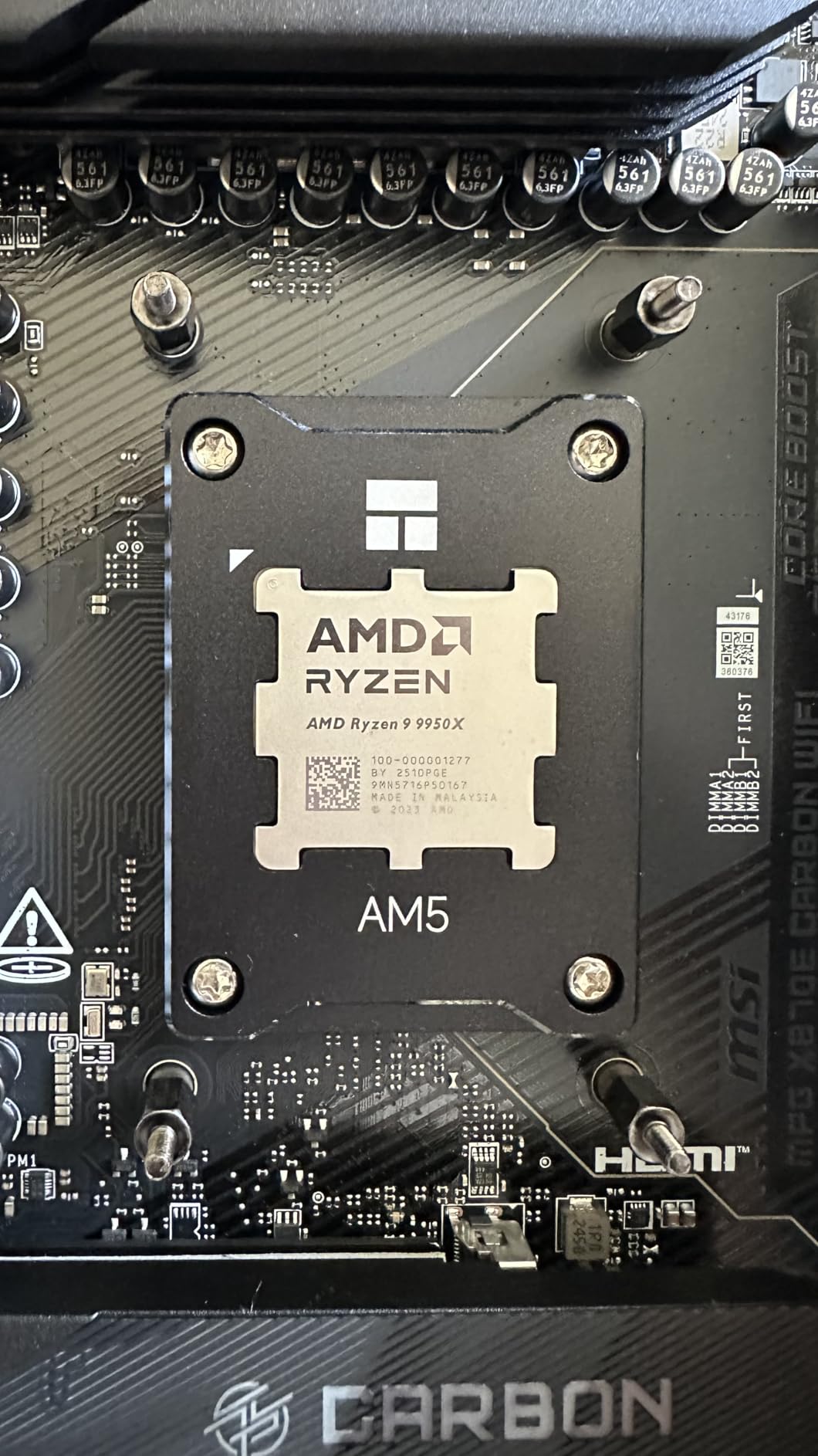 MPG X870E Carbon WiFi Gaming Motherboard (AMD Ryzen 9000/8000/7000 Series Processors, AM5, DDR5, PCIe 5.0, M.2 Gen5, SATA 6Gb/s, USB 40Gbps, HDMI, Wi-Fi 7, Bluetooth 5.4, 5Gbps LAN, ATX) customer photo 2