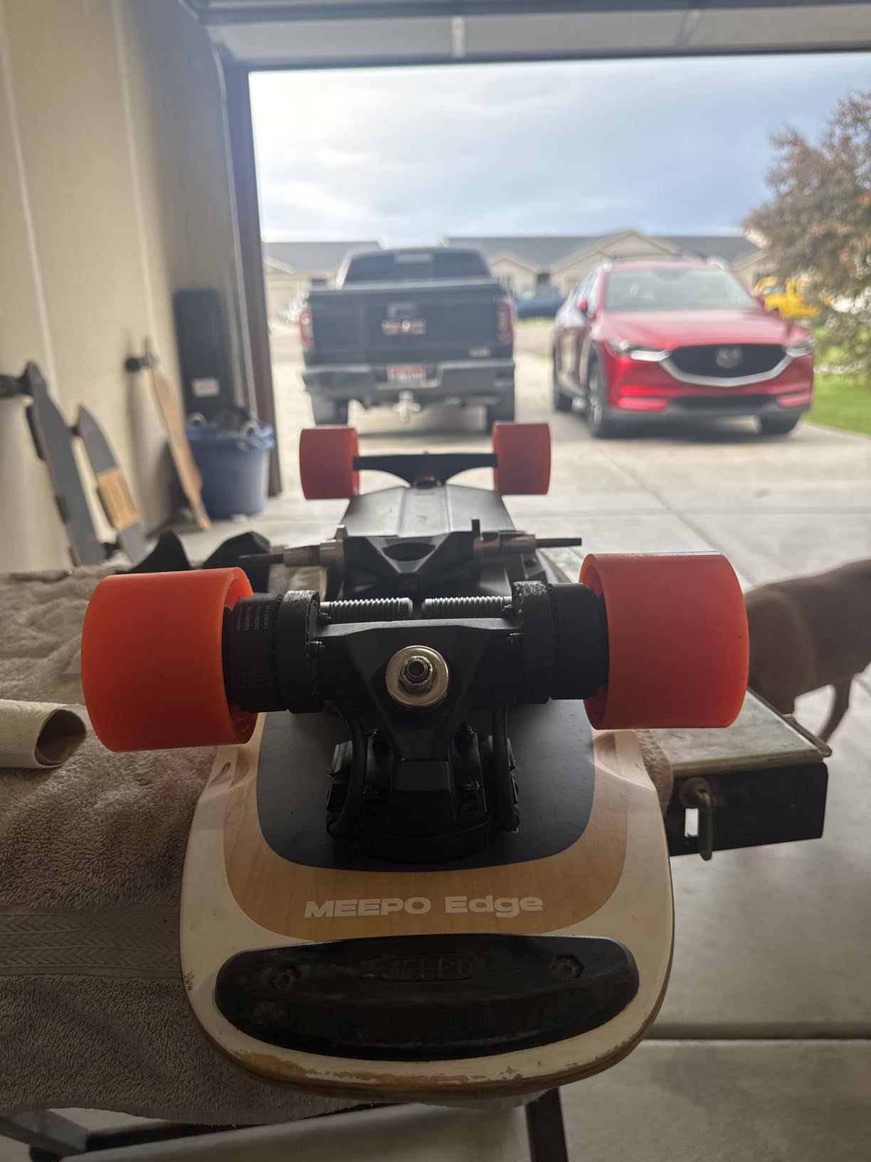 MEEPO Mini Series Electric Skateboard with Remote, Up to 26-32 MPH Top Speed, 11-24Miles Range,330 Pounds Max Load, 30-34 Inches Maple Cruiser for Adults and Teens customer photo 1