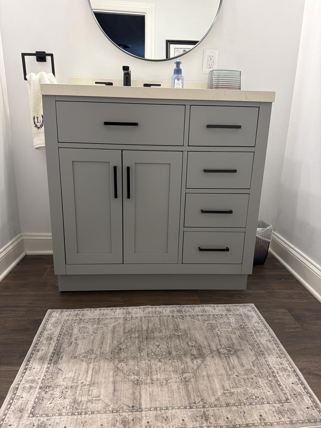 ARIEL Hepburn 36-inch Bathroom Vanity with Sink, Solid Wood, Carrara Quartz Countertop, White Oak customer photo 1